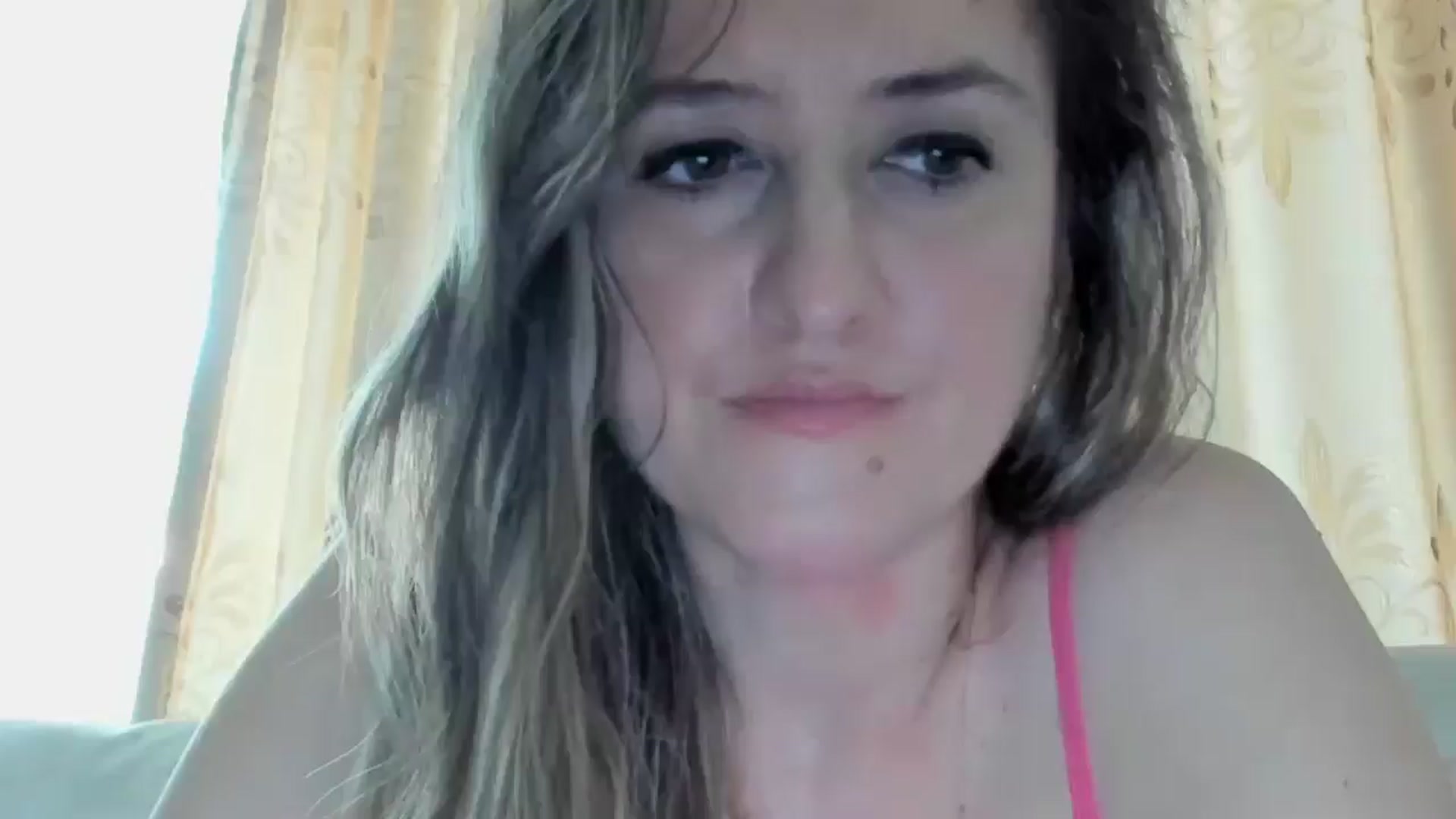 Gallery image thumbnail from BestDream's myfreecams stream on, 08/26/2024, 07:18 image 11 of 20