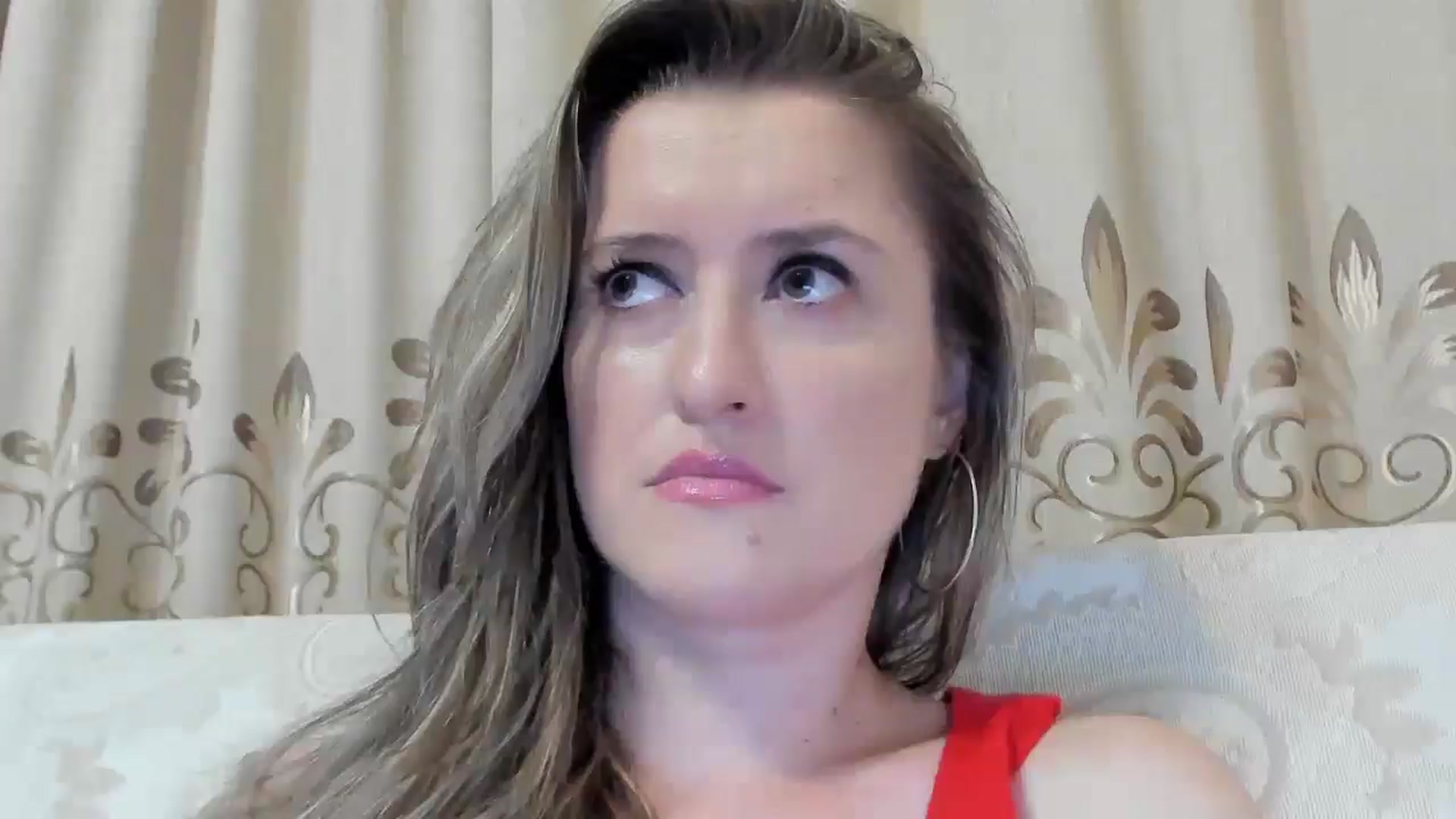 Gallery image thumbnail from BestDream's myfreecams stream on, 08/26/2024, 20:28 image 4 of 20