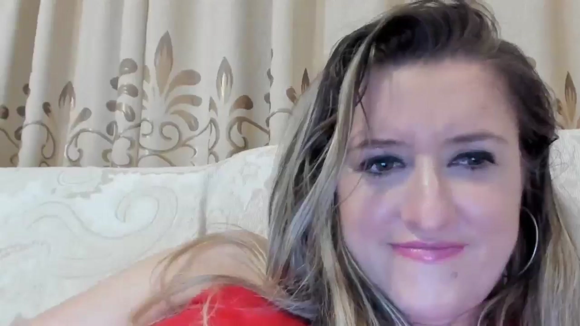 Gallery image thumbnail from BestDream's myfreecams stream on, 08/27/2024, 24:24 image 4 of 20
