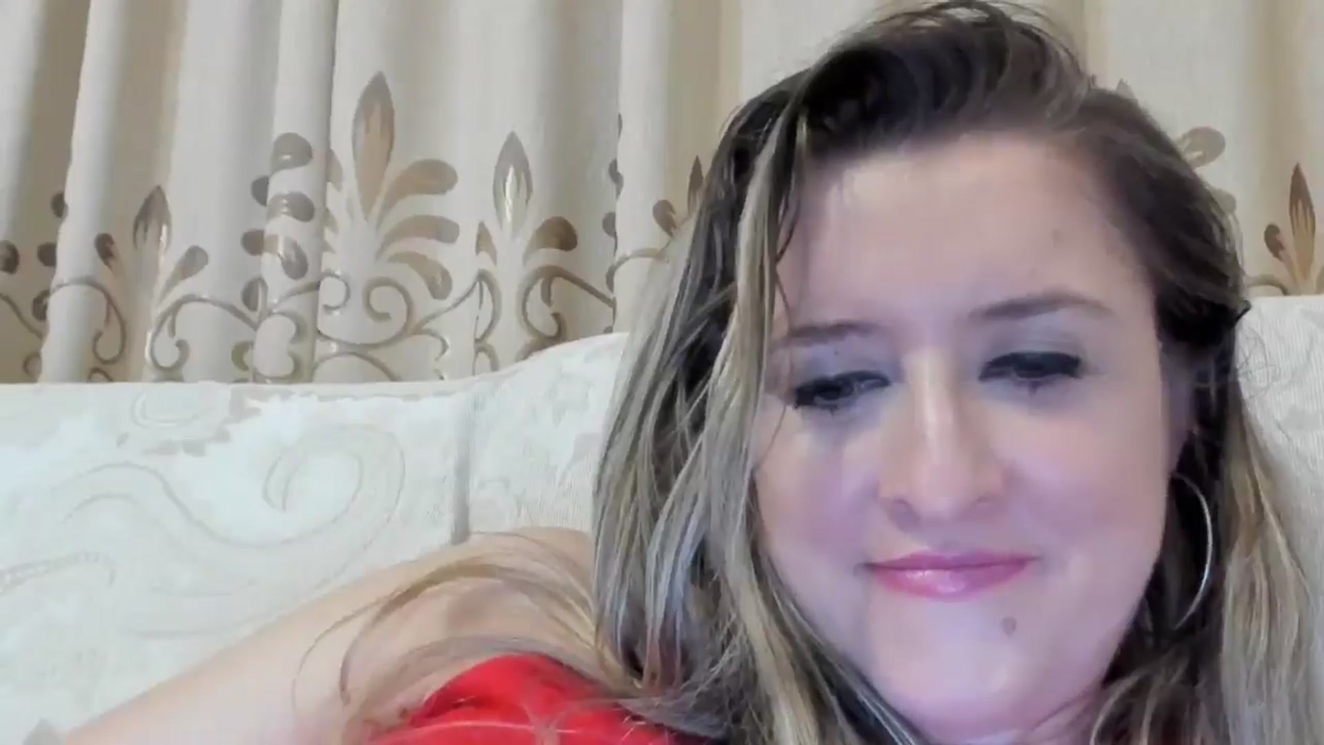 Gallery image thumbnail from BestDream's myfreecams stream on, 08/27/2024, 24:24 image 6 of 20