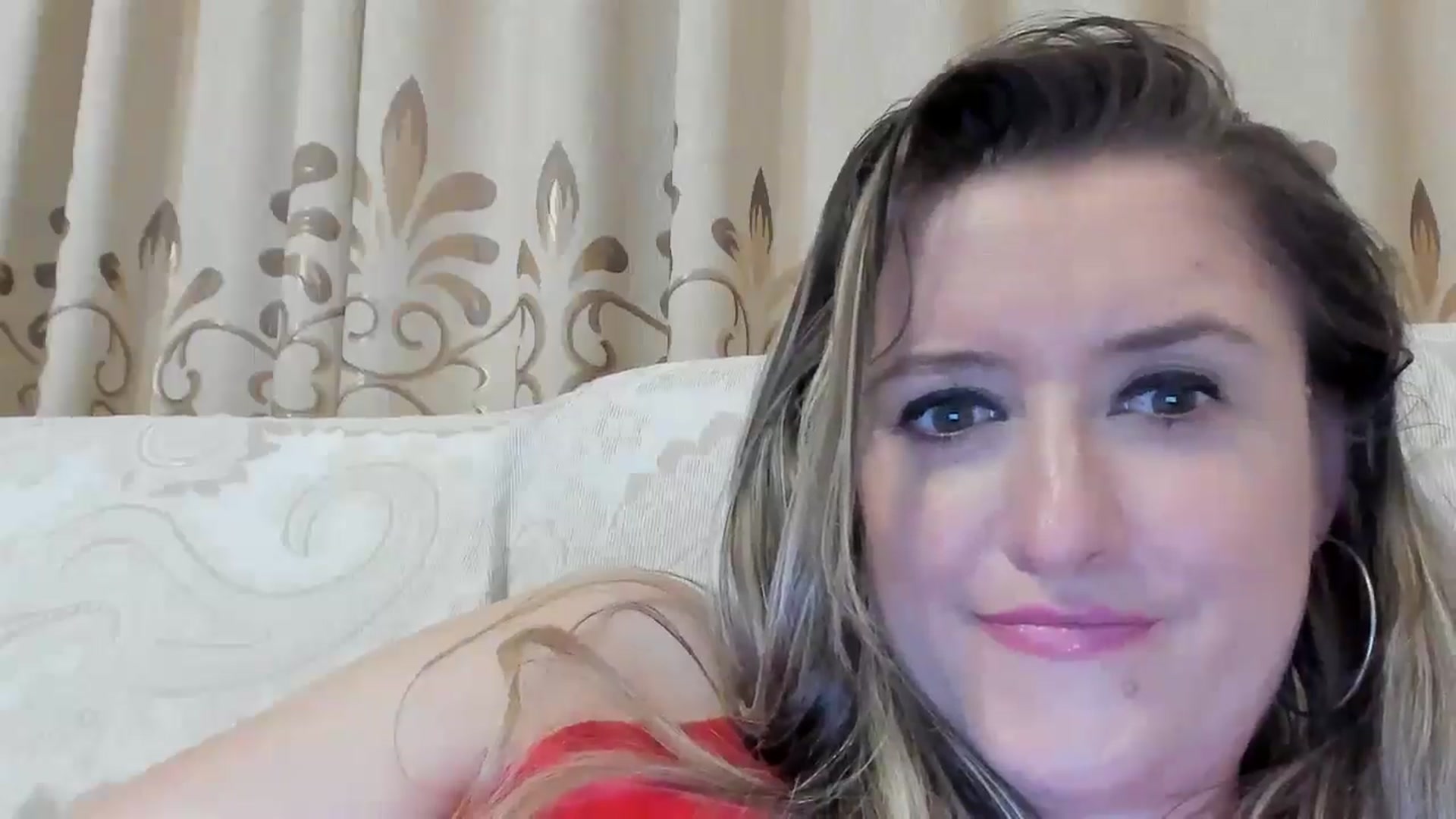 Gallery image thumbnail from BestDream's myfreecams stream on, 08/27/2024, 24:24 image 17 of 20