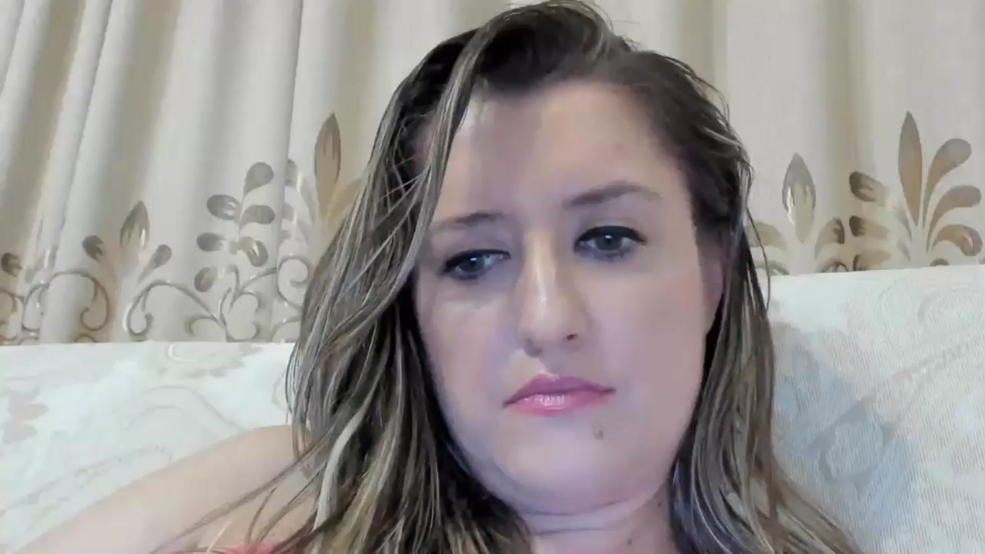 Gallery image thumbnail from BestDream's myfreecams stream on, 08/29/2024, 24:28 image 15 of 20