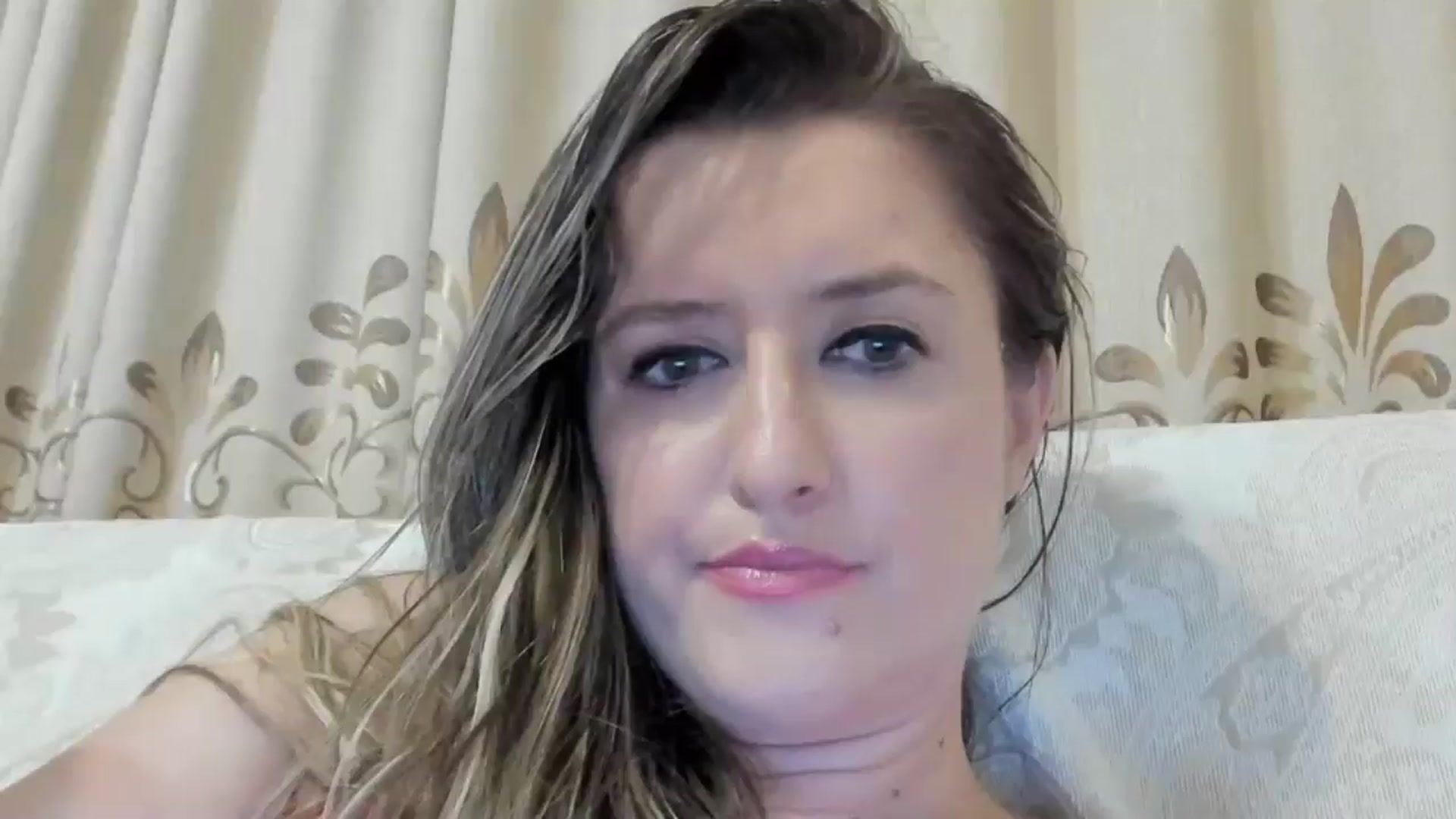 Gallery image thumbnail from BestDream's myfreecams stream on, 08/29/2024, 24:28 image 19 of 20