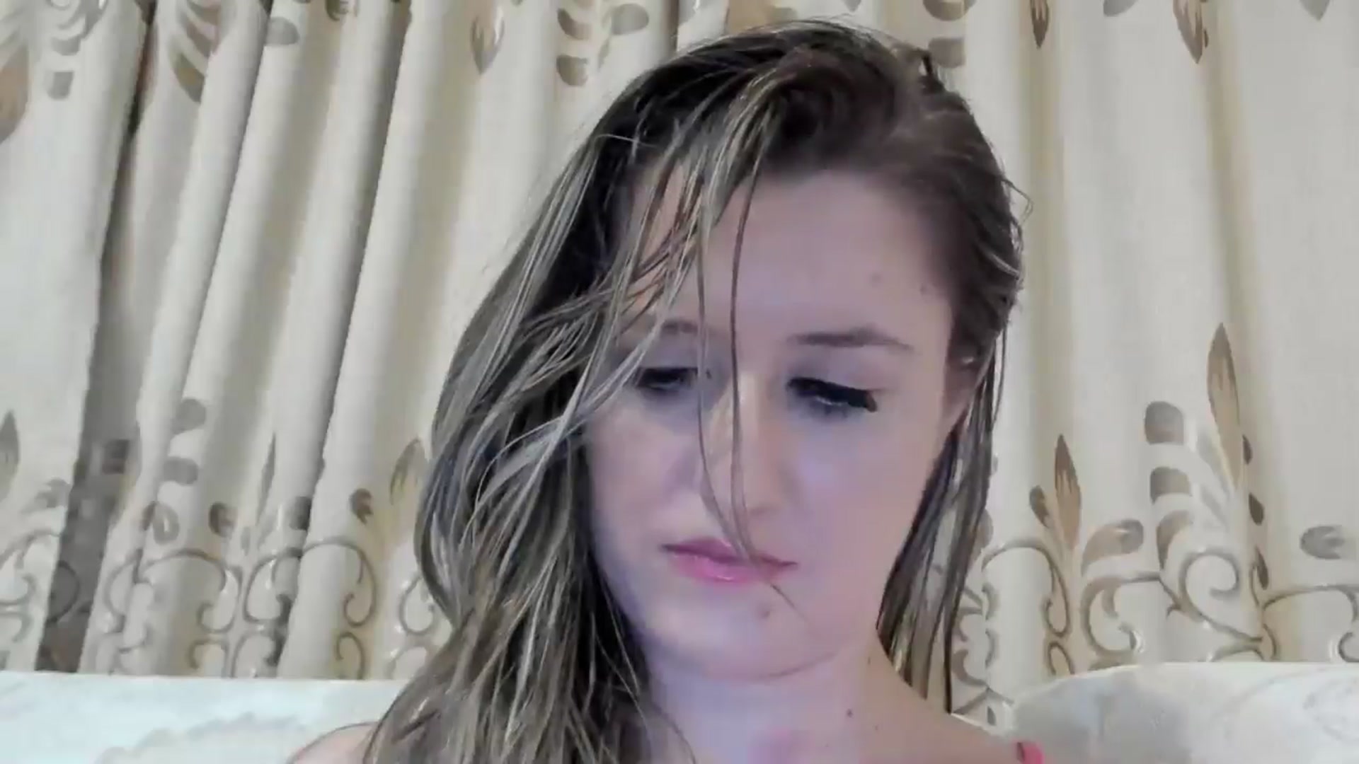 Gallery image thumbnail from BestDream's myfreecams stream on, 08/29/2024, 24:28 image 5 of 20