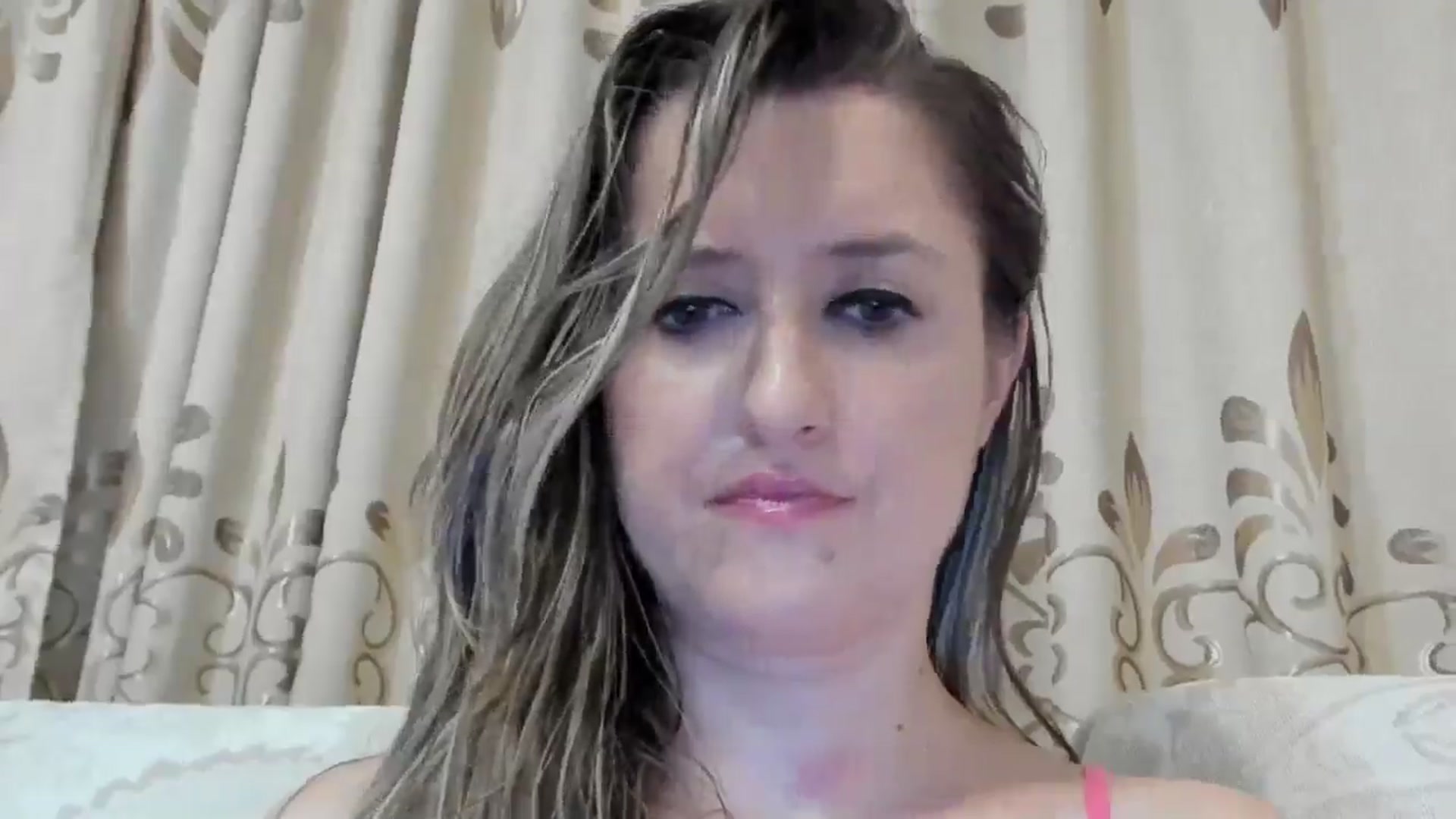 Gallery image thumbnail from BestDream's myfreecams stream on, 08/29/2024, 24:28 image 7 of 20