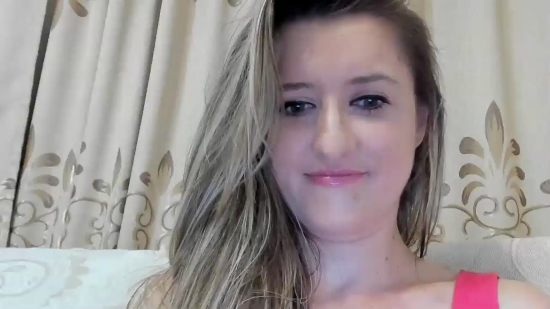 Gallery image thumbnail from BestDream's myfreecams stream on, 08/31/2024, 23:39 image 13 of 20