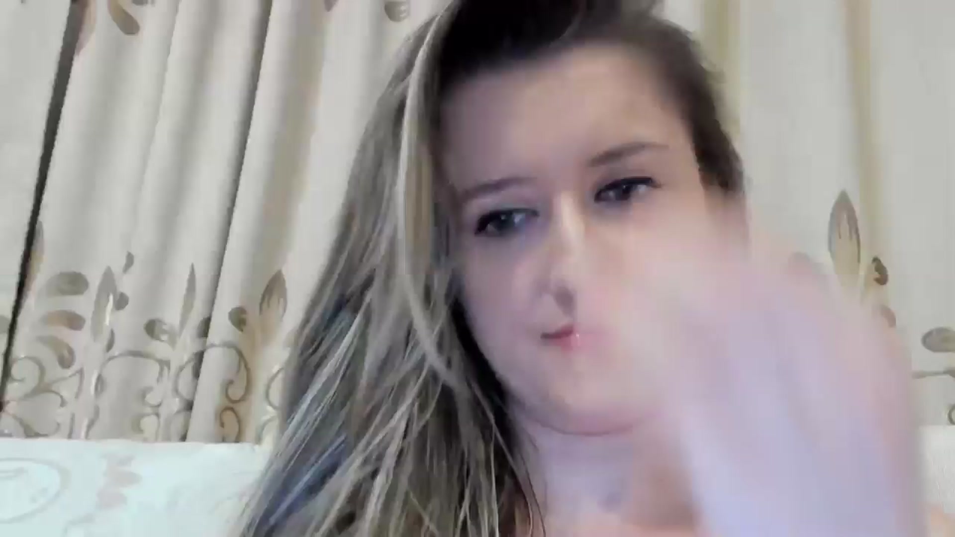 Gallery image thumbnail from BestDream's myfreecams stream on, 08/31/2024, 23:39 image 1 of 20