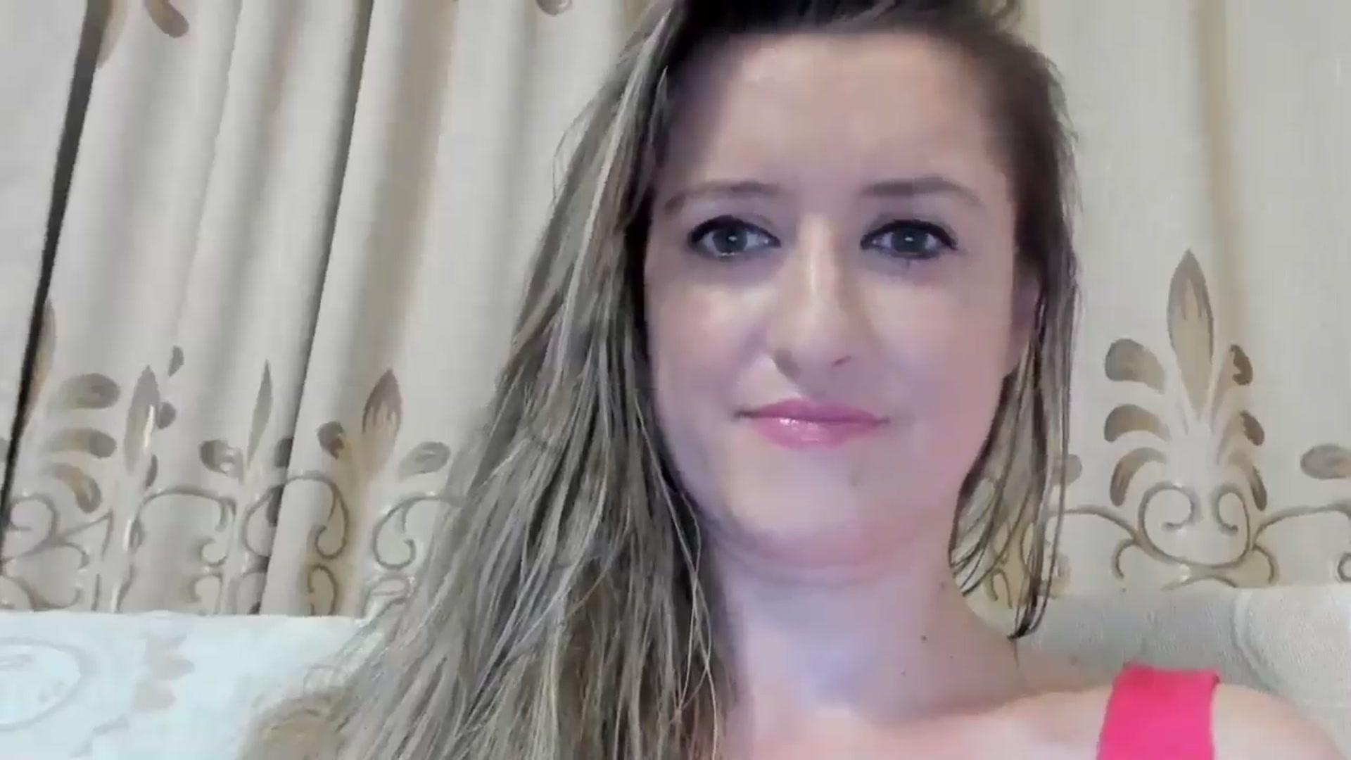 Gallery image thumbnail from BestDream's myfreecams stream on, 08/31/2024, 23:39 image 6 of 20