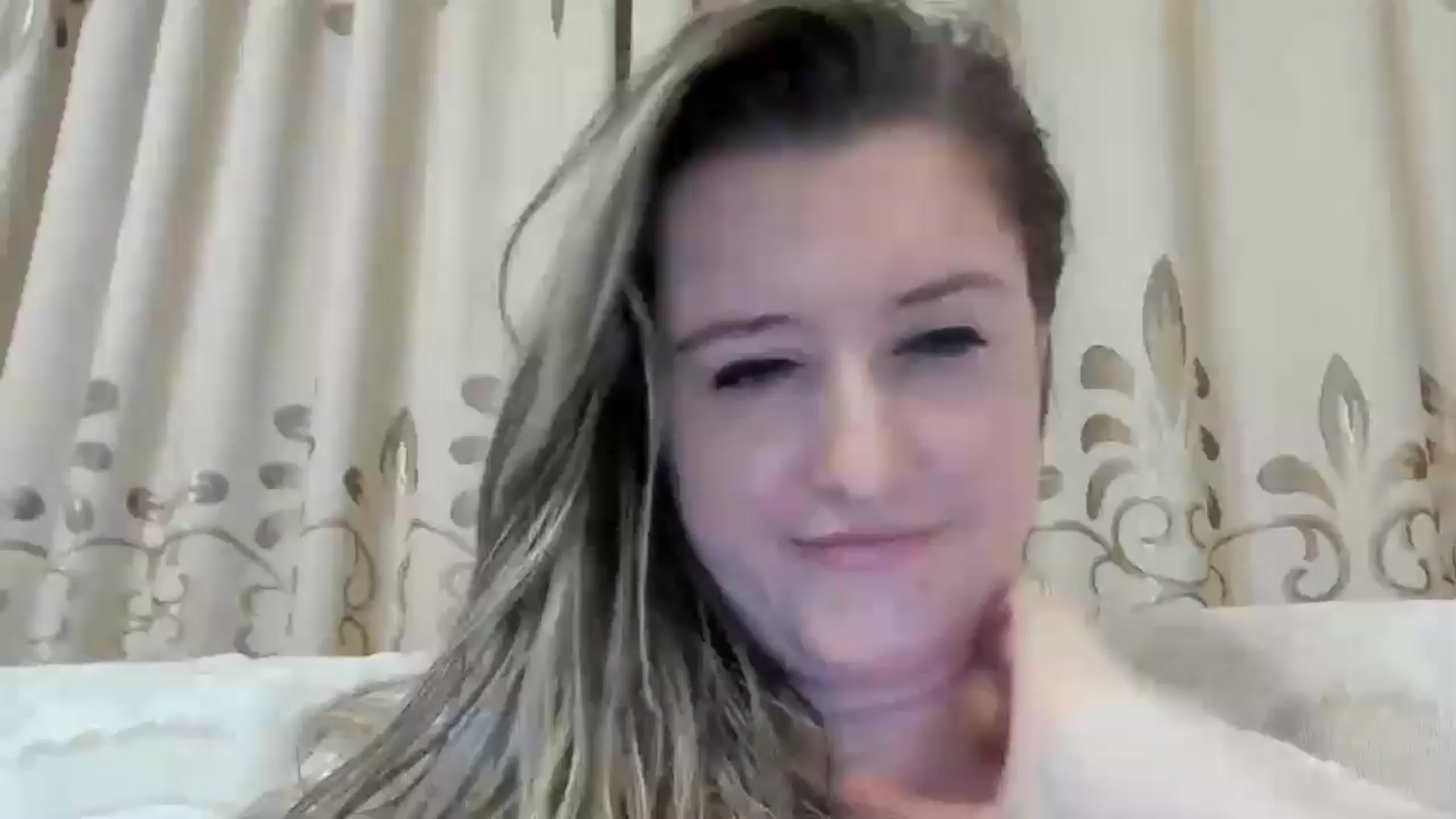 Gallery image thumbnail from BestDream's myfreecams stream on, 09/01/2024, 23:04 image 3 of 20