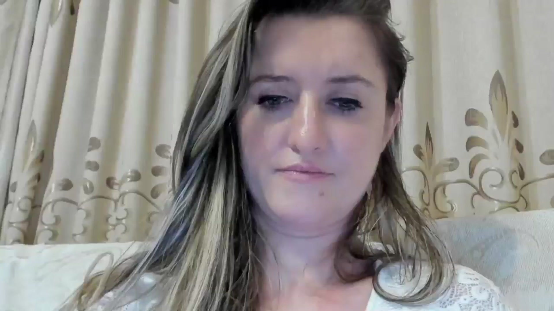 Gallery image thumbnail from BestDream's myfreecams stream on, 09/02/2024, 01:01 image 16 of 20