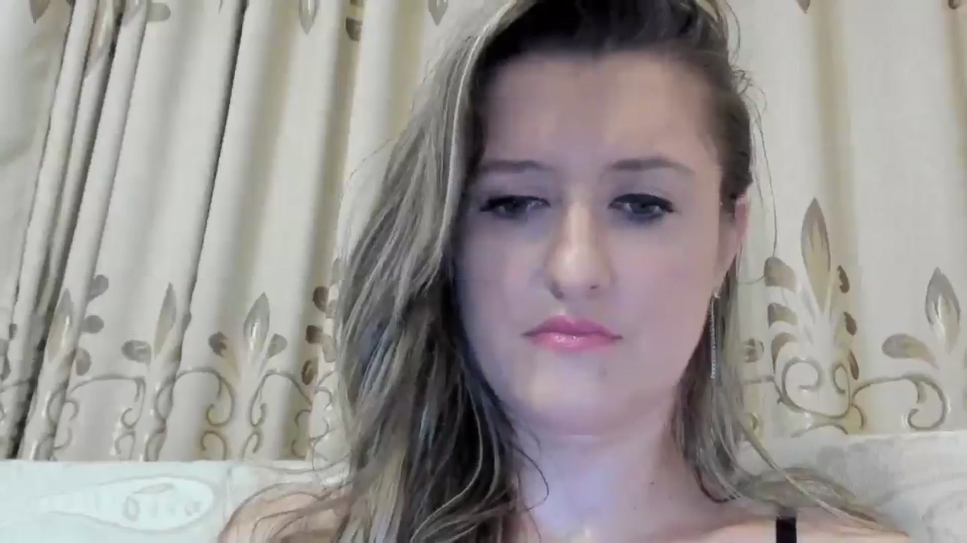 Gallery image thumbnail from BestDream's myfreecams stream on, 09/02/2024, 23:27 image 15 of 20