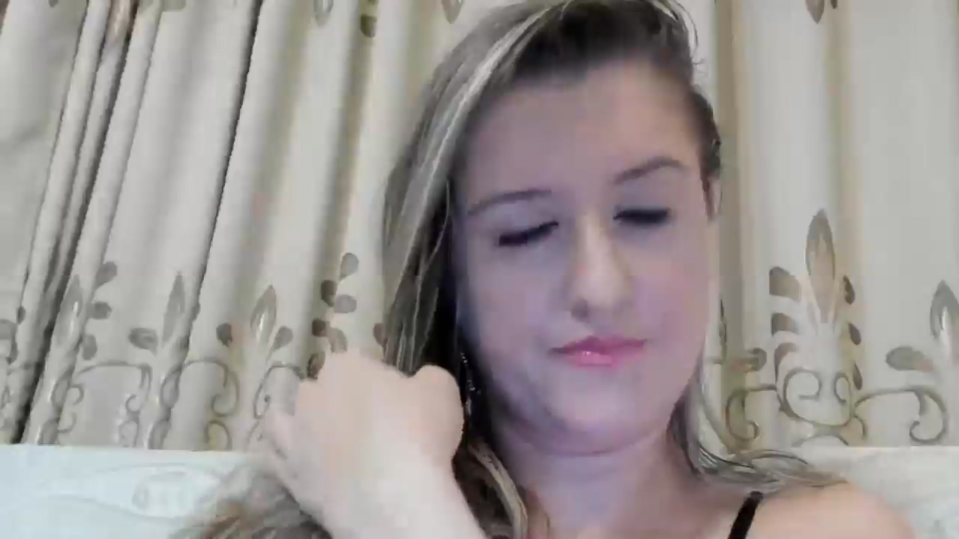 Gallery image thumbnail from BestDream's myfreecams stream on, 09/02/2024, 23:27 image 6 of 20