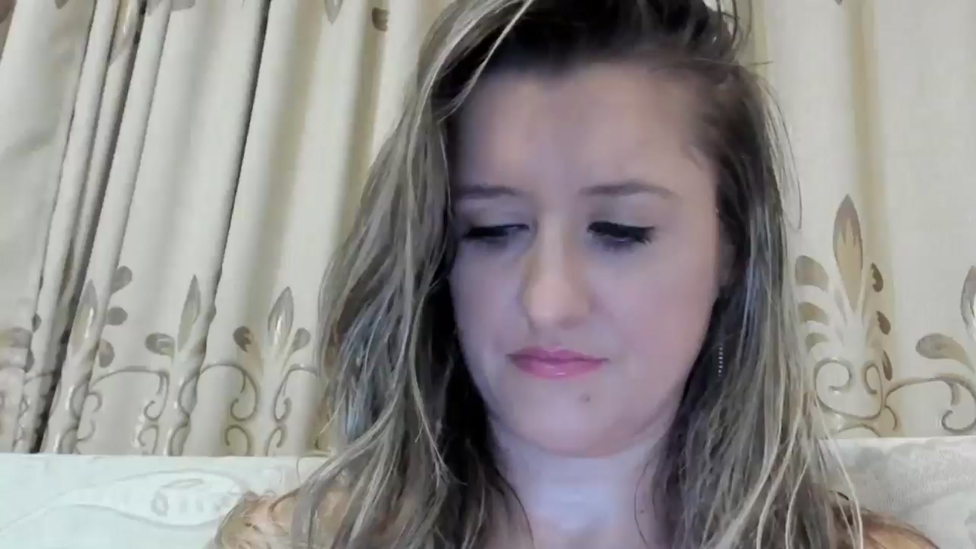 Gallery image thumbnail from BestDream's myfreecams stream on, 09/02/2024, 23:27 image 1 of 20