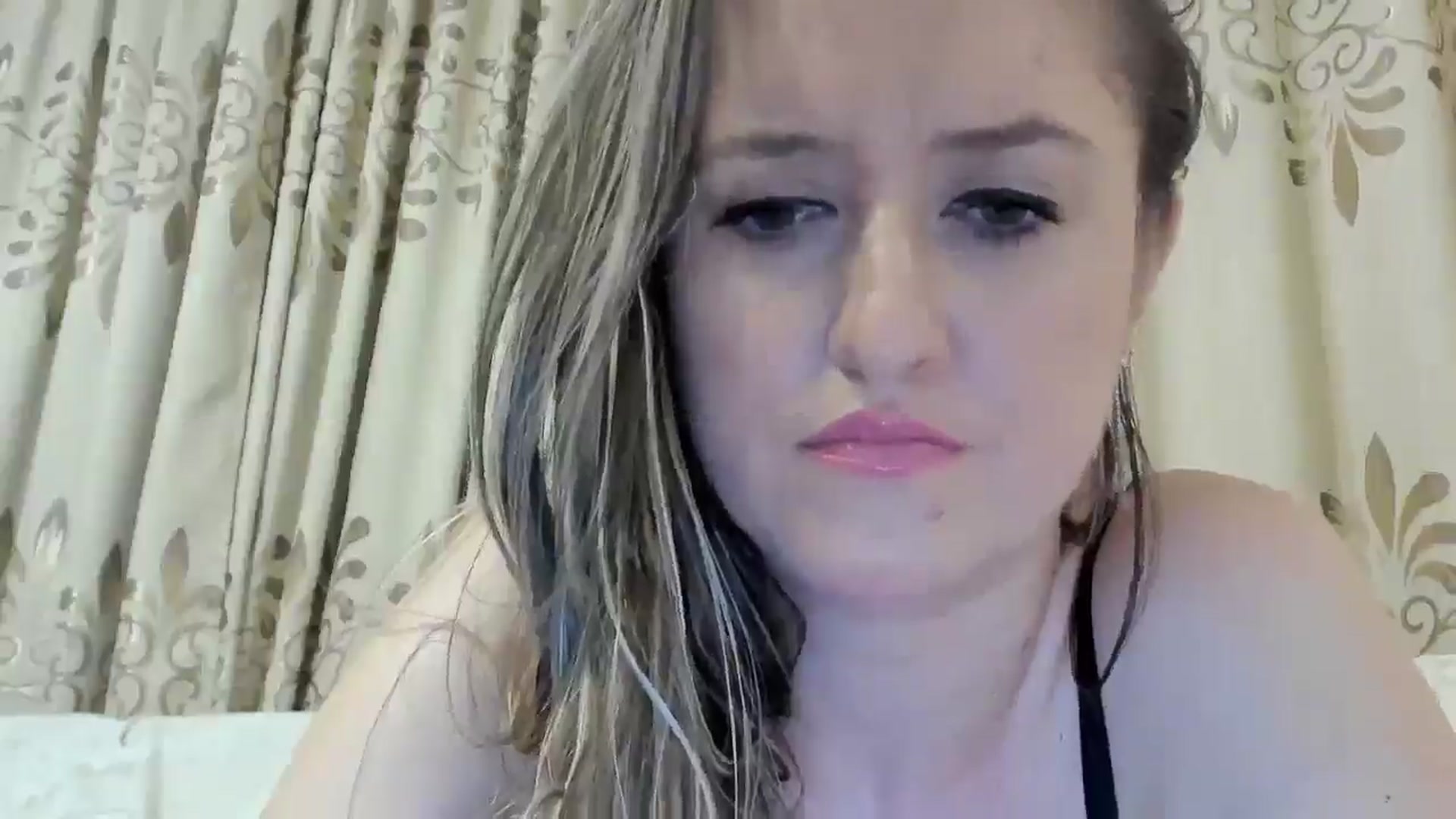 Gallery image thumbnail from BestDream's myfreecams stream on, 09/03/2024, 01:34 image 6 of 20