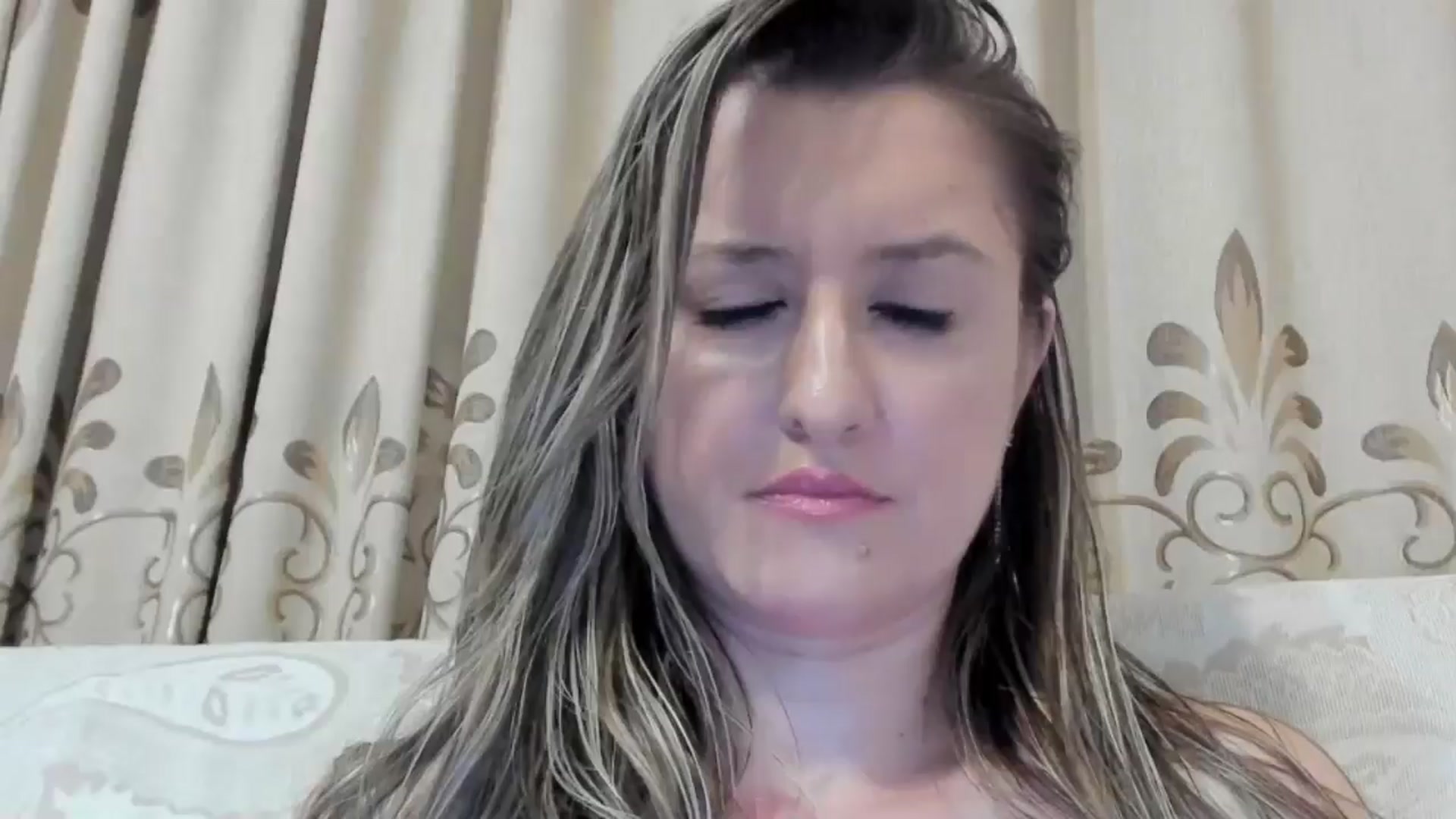 Gallery image thumbnail from BestDream's myfreecams stream on, 09/03/2024, 01:34 image 18 of 20