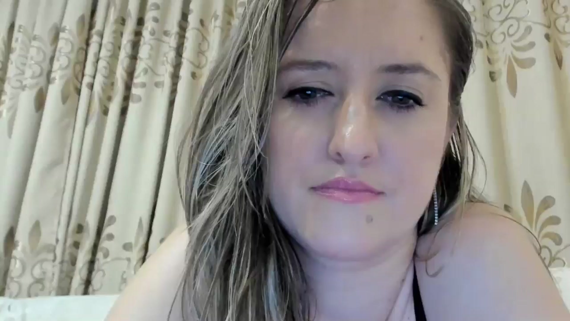 Gallery image thumbnail from BestDream's myfreecams stream on, 09/03/2024, 02:16 image 9 of 20