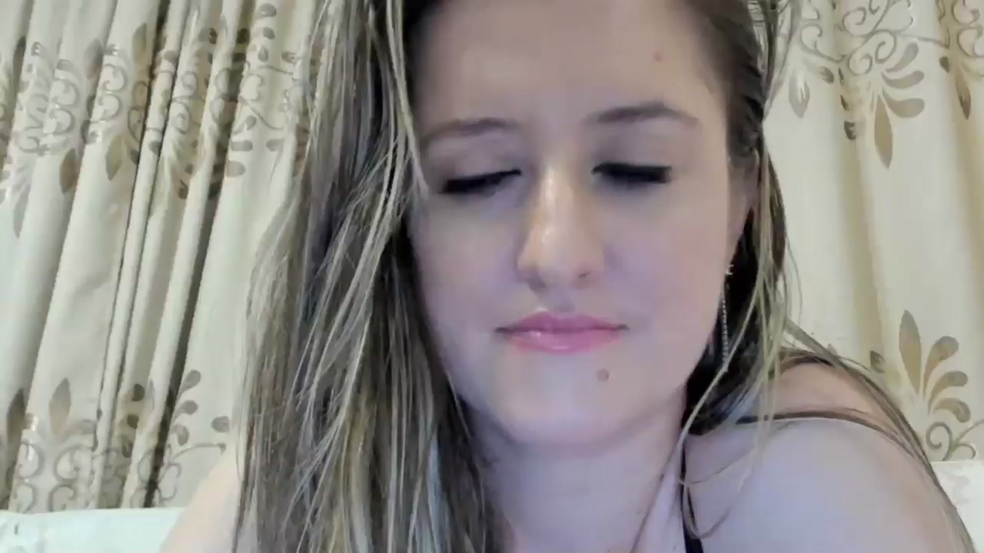 Gallery image thumbnail from BestDream's myfreecams stream on, 09/03/2024, 02:16 image 16 of 20