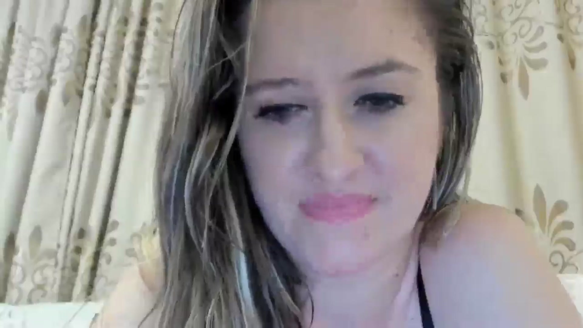 Gallery image thumbnail from BestDream's myfreecams stream on, 09/03/2024, 02:16 image 6 of 20