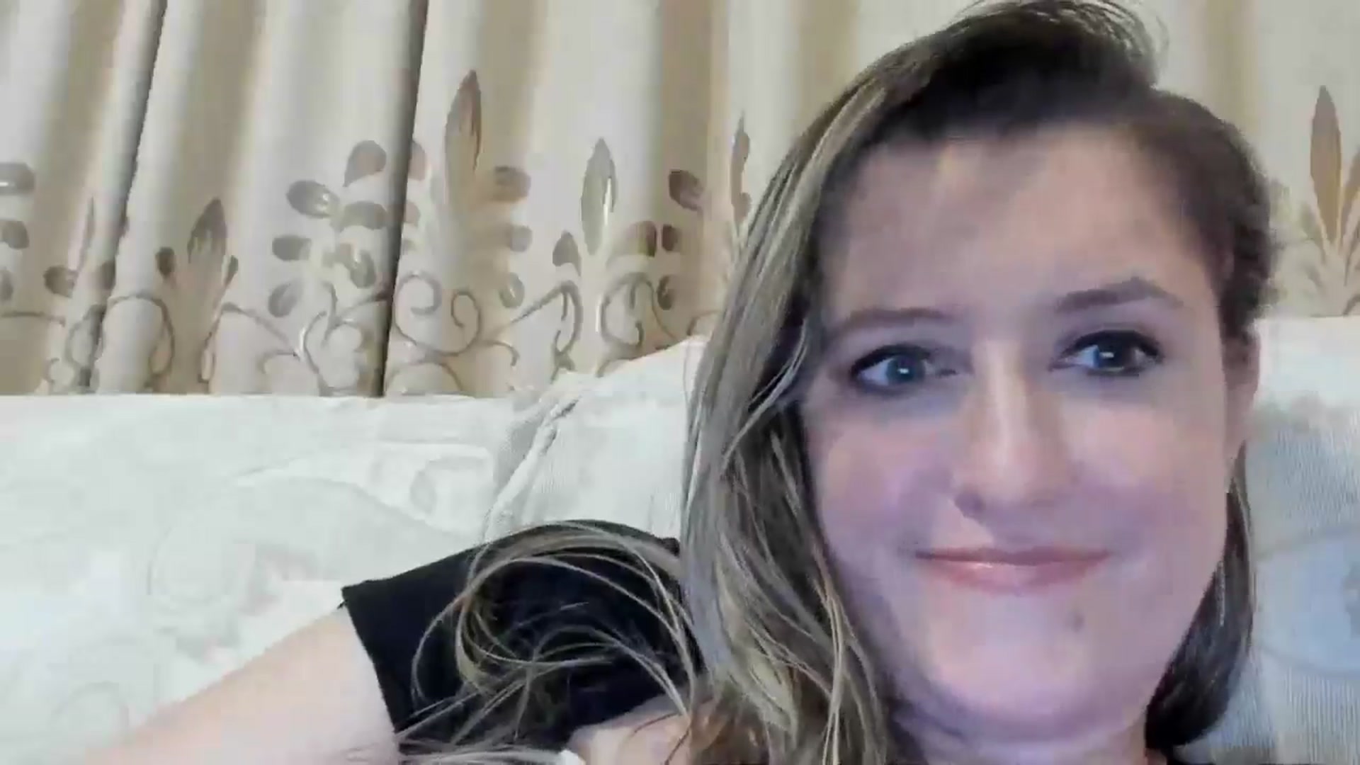 Gallery image thumbnail from BestDream's myfreecams stream on, 09/05/2024, 01:18 image 17 of 20