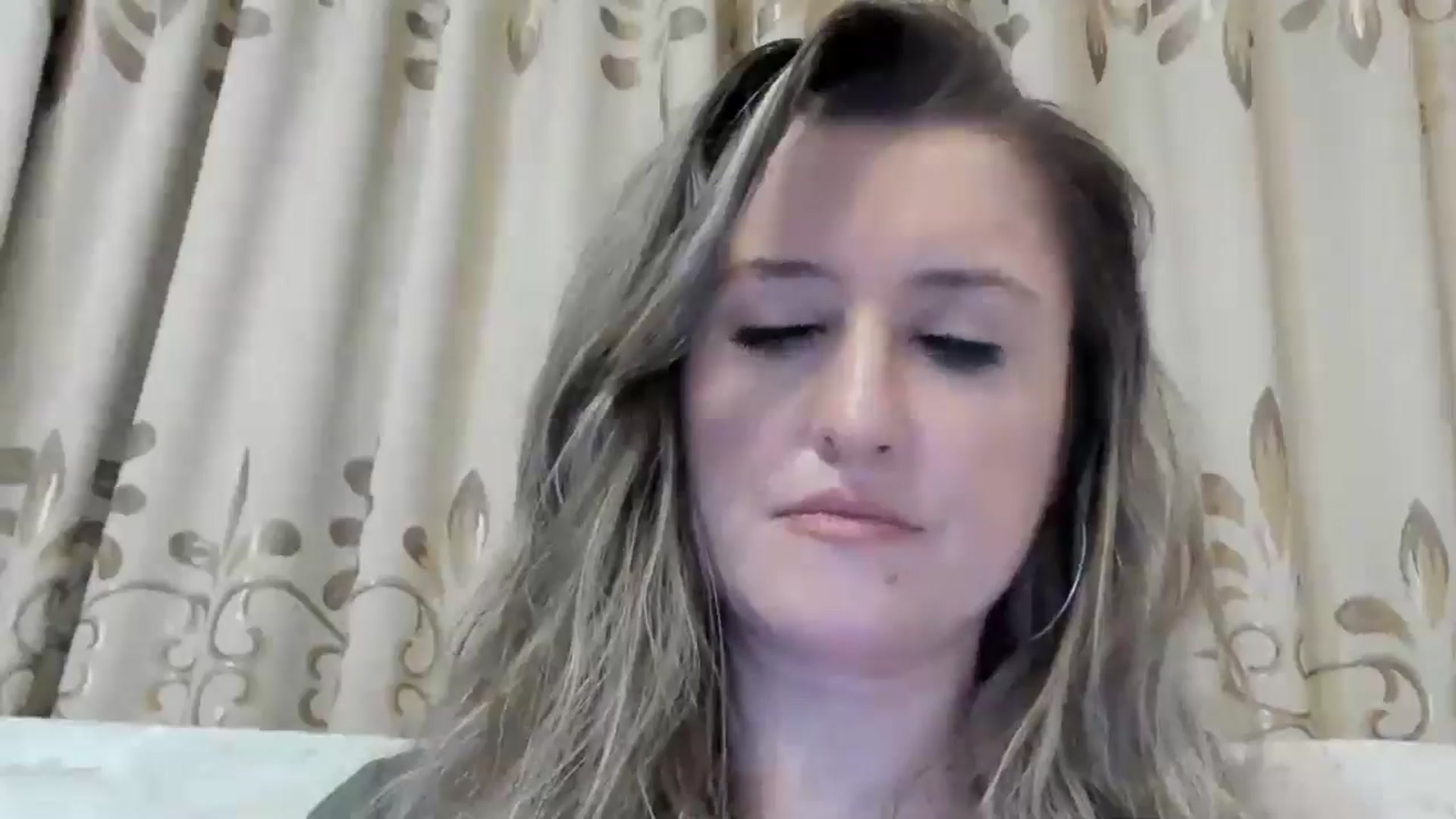 Gallery image thumbnail from BestDream's myfreecams stream on, 09/08/2024, 24:38 image 15 of 20