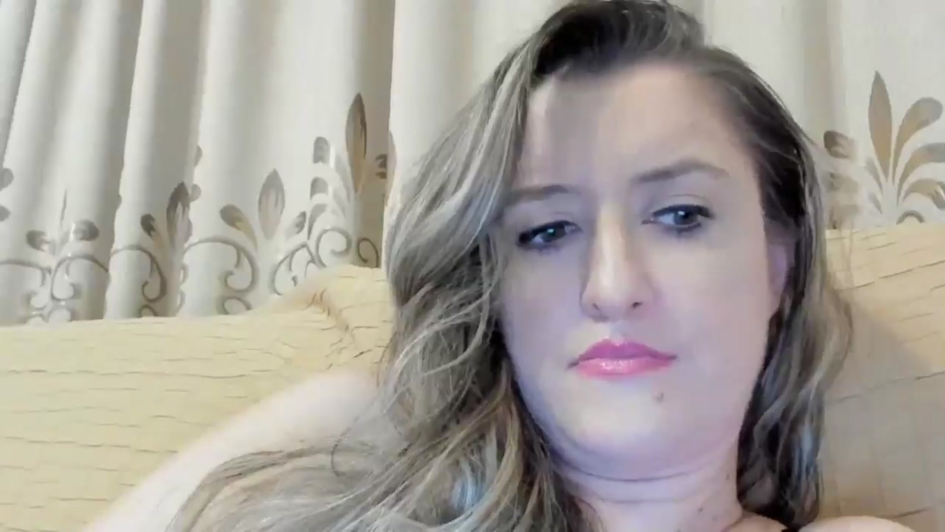 Gallery image thumbnail from BestDream's myfreecams stream on, 09/08/2024, 23:33 image 11 of 20