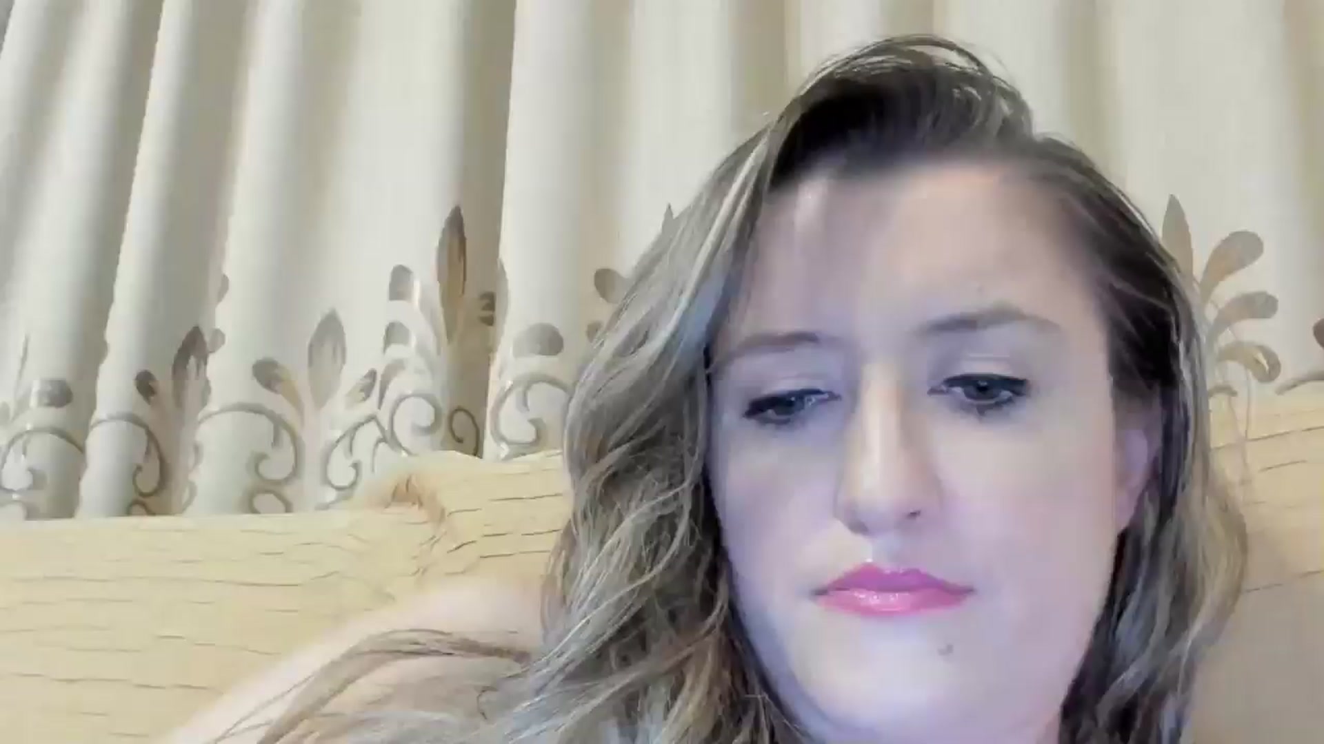 Gallery image thumbnail from BestDream's myfreecams stream on, 09/08/2024, 23:33 image 1 of 20