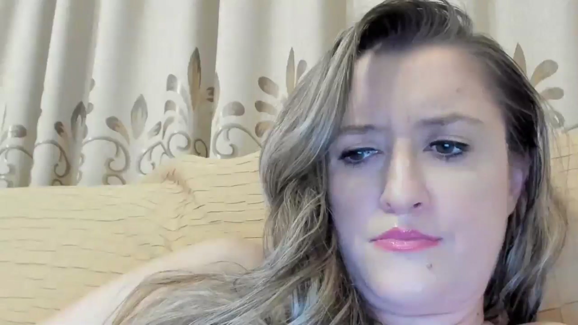 Gallery image thumbnail from BestDream's myfreecams stream on, 09/08/2024, 23:33 image 9 of 20