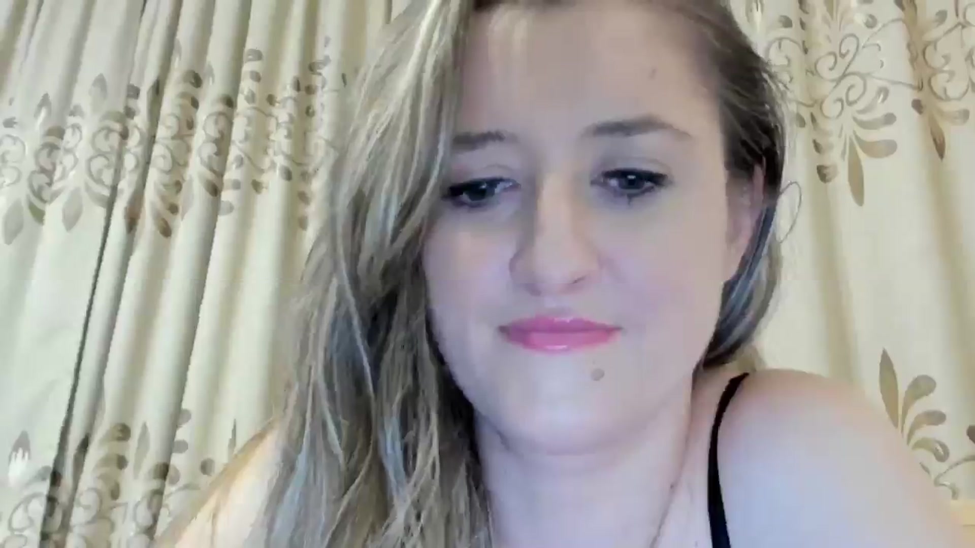 Gallery image thumbnail from BestDream's myfreecams stream on, 09/08/2024, 23:57 image 5 of 20