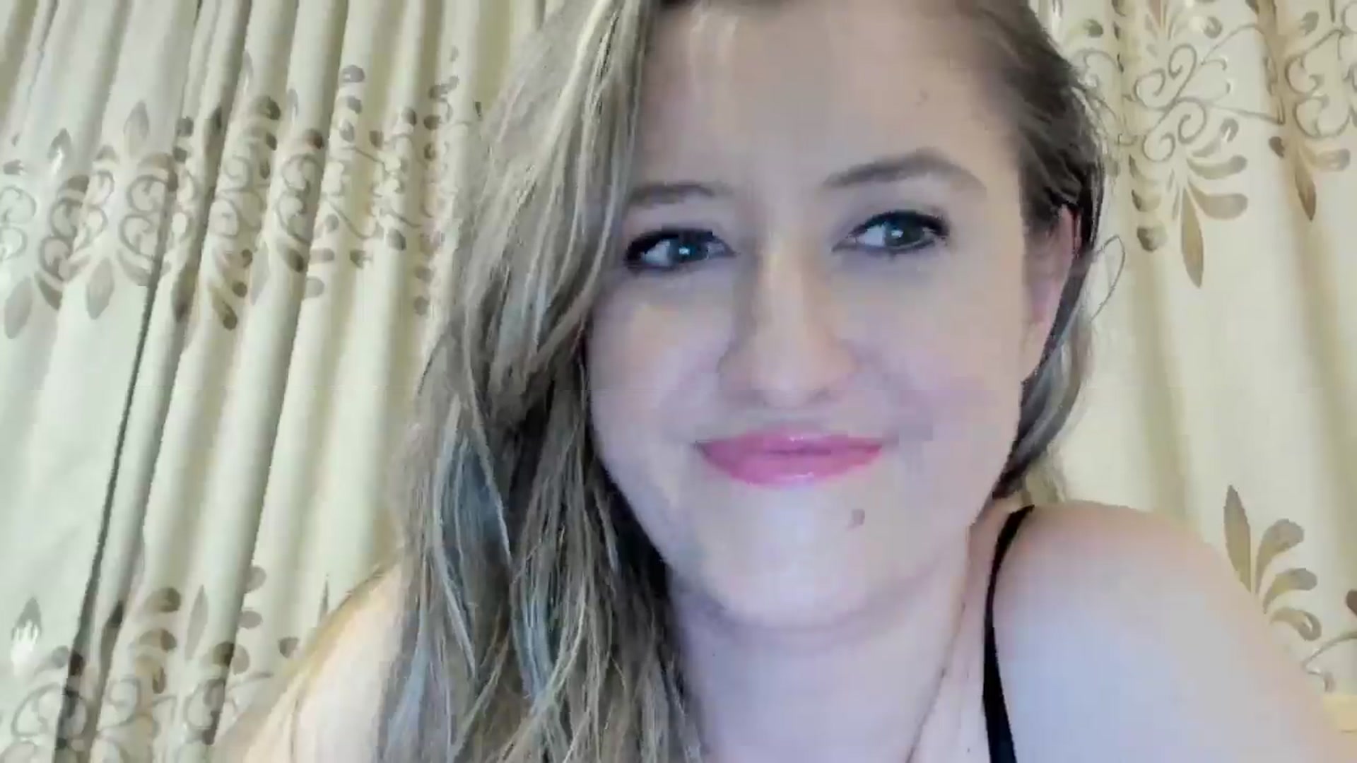 Gallery image thumbnail from BestDream's myfreecams stream on, 09/08/2024, 23:57 image 2 of 20
