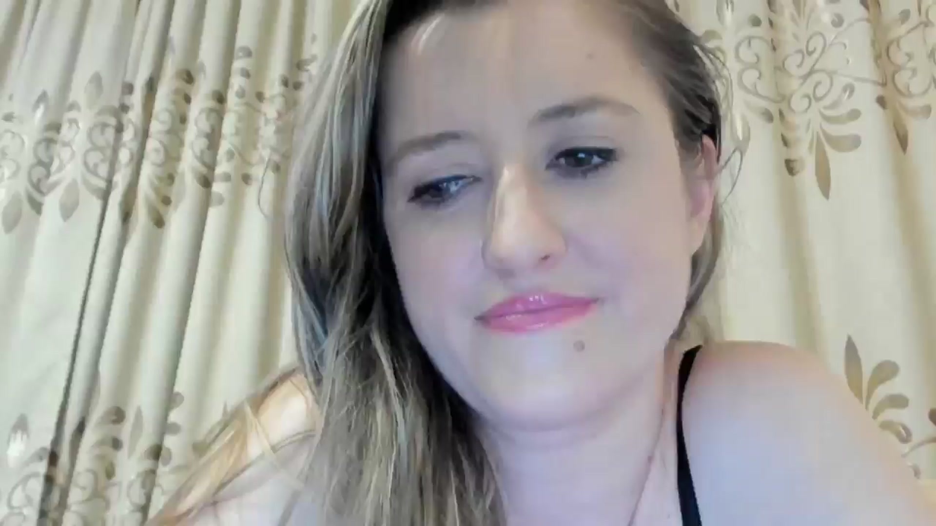 Gallery image thumbnail from BestDream's myfreecams stream on, 09/08/2024, 23:57 image 1 of 20