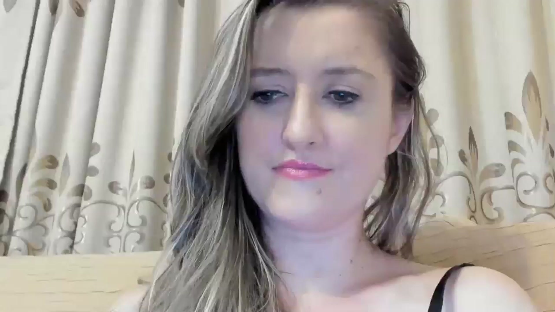 Gallery image thumbnail from BestDream's myfreecams stream on, 09/09/2024, 02:36 image 4 of 20