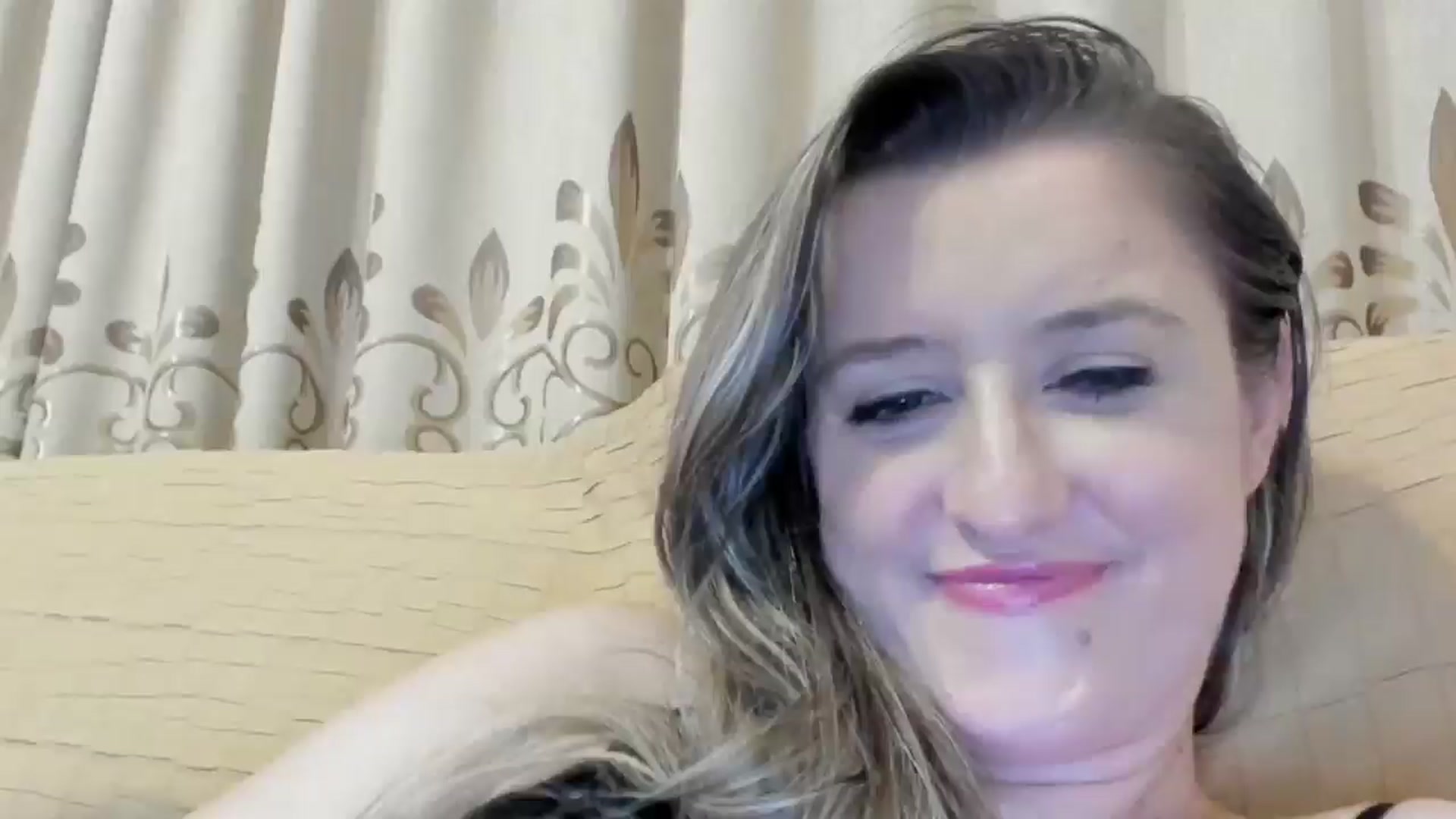 Gallery image thumbnail from BestDream's myfreecams stream on, 09/09/2024, 02:36 image 14 of 20