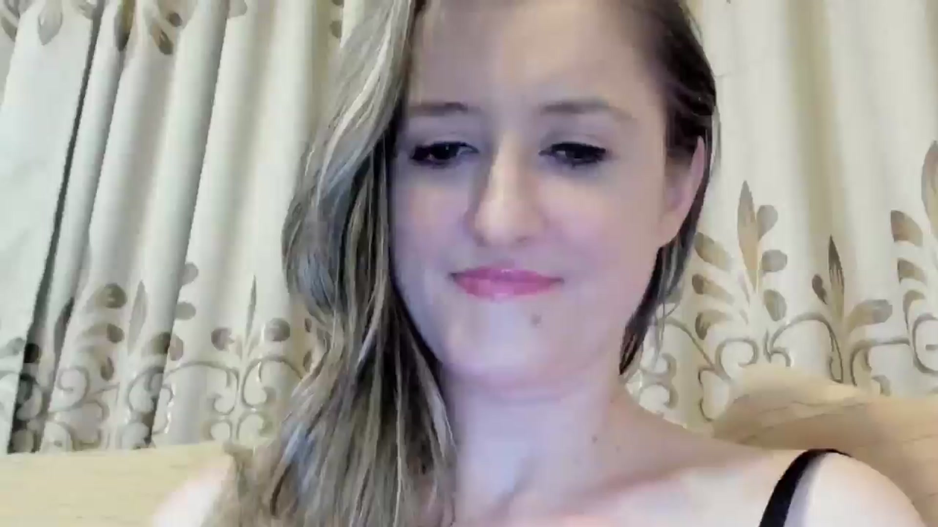 Gallery image thumbnail from BestDream's myfreecams stream on, 09/09/2024, 02:36 image 11 of 20