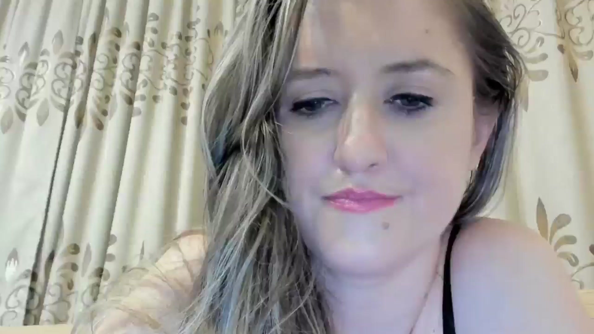 Gallery image thumbnail from BestDream's myfreecams stream on, 09/09/2024, 02:36 image 1 of 20