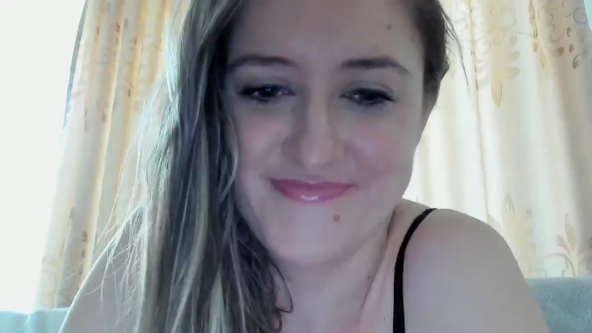 Gallery image thumbnail from BestDream's myfreecams stream on, 09/16/2024, 10:36 image 14 of 20
