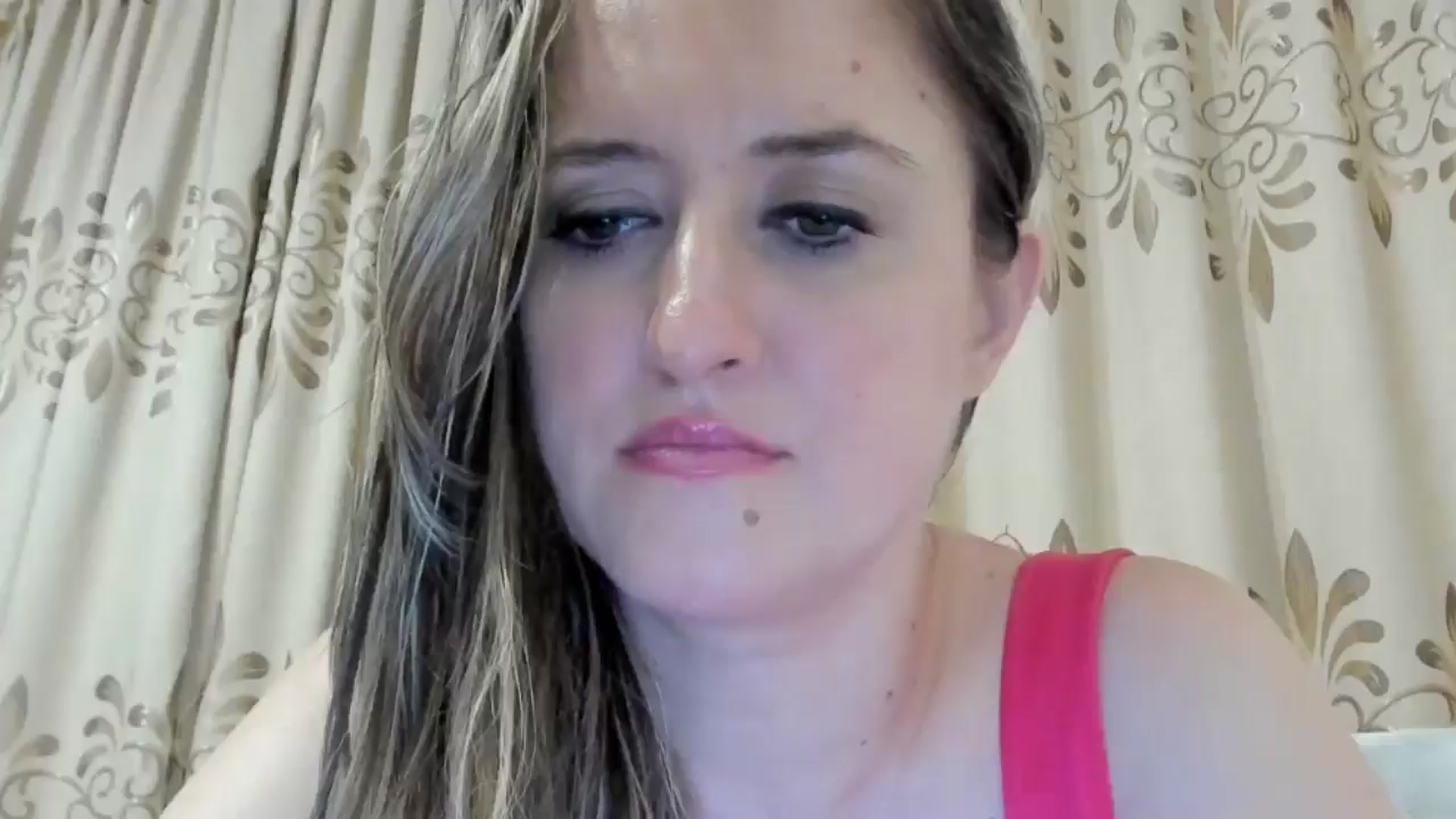Gallery image thumbnail from BestDream's myfreecams stream on, 09/17/2024, 04:18 image 6 of 20