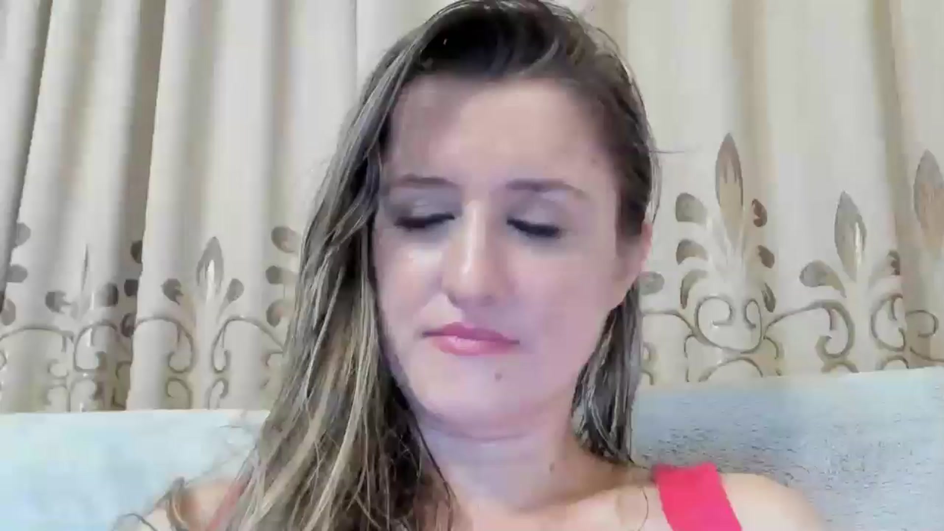 Gallery image thumbnail from BestDream's myfreecams stream on, 09/17/2024, 04:17 image 7 of 20