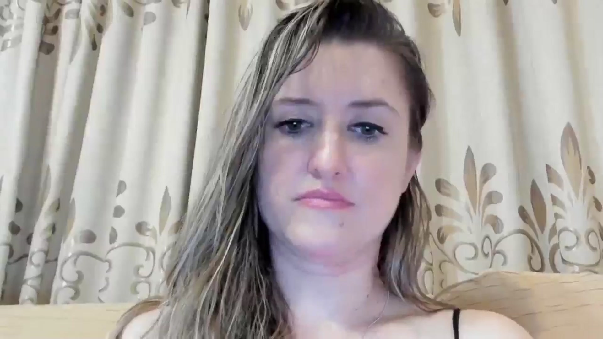 Gallery image thumbnail from BestDream's myfreecams stream on, 09/21/2024, 02:06 image 10 of 20