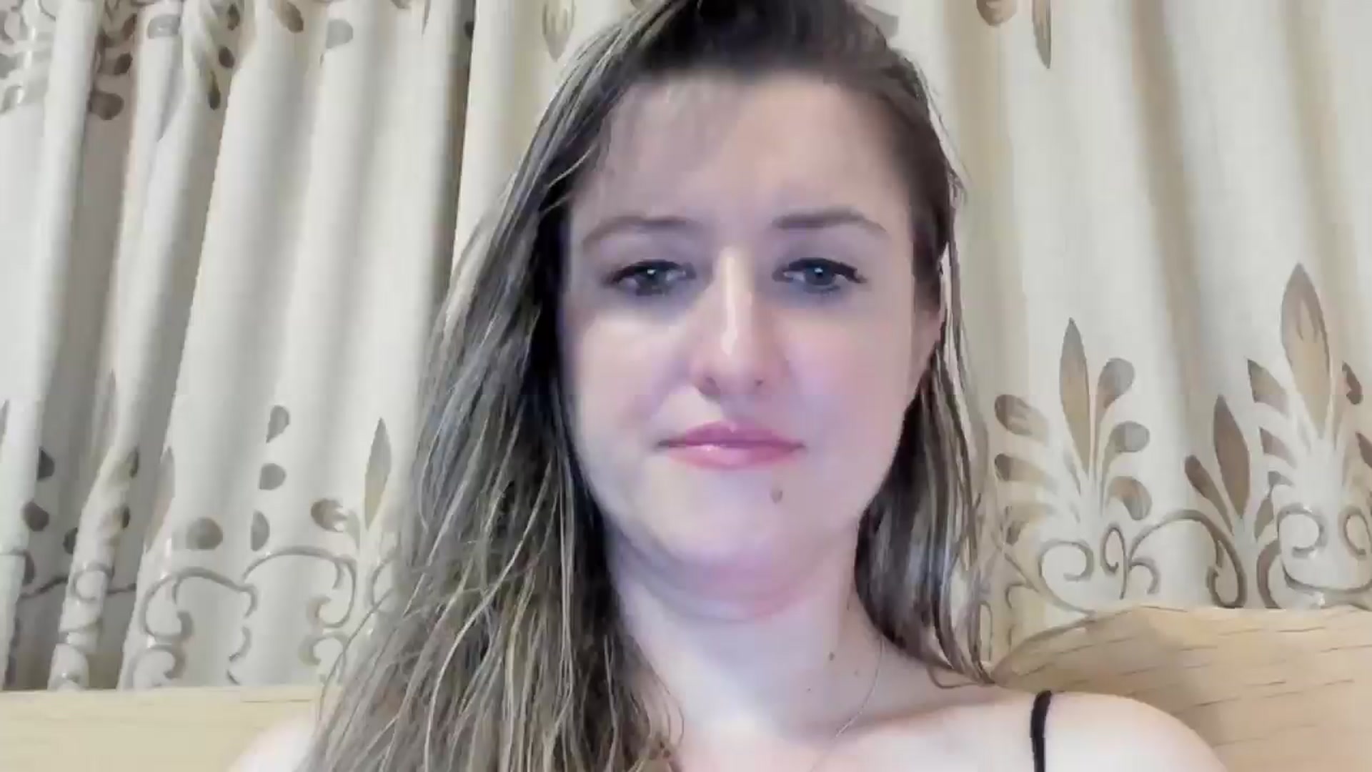 Gallery image thumbnail from BestDream's myfreecams stream on, 09/21/2024, 02:06 image 5 of 20