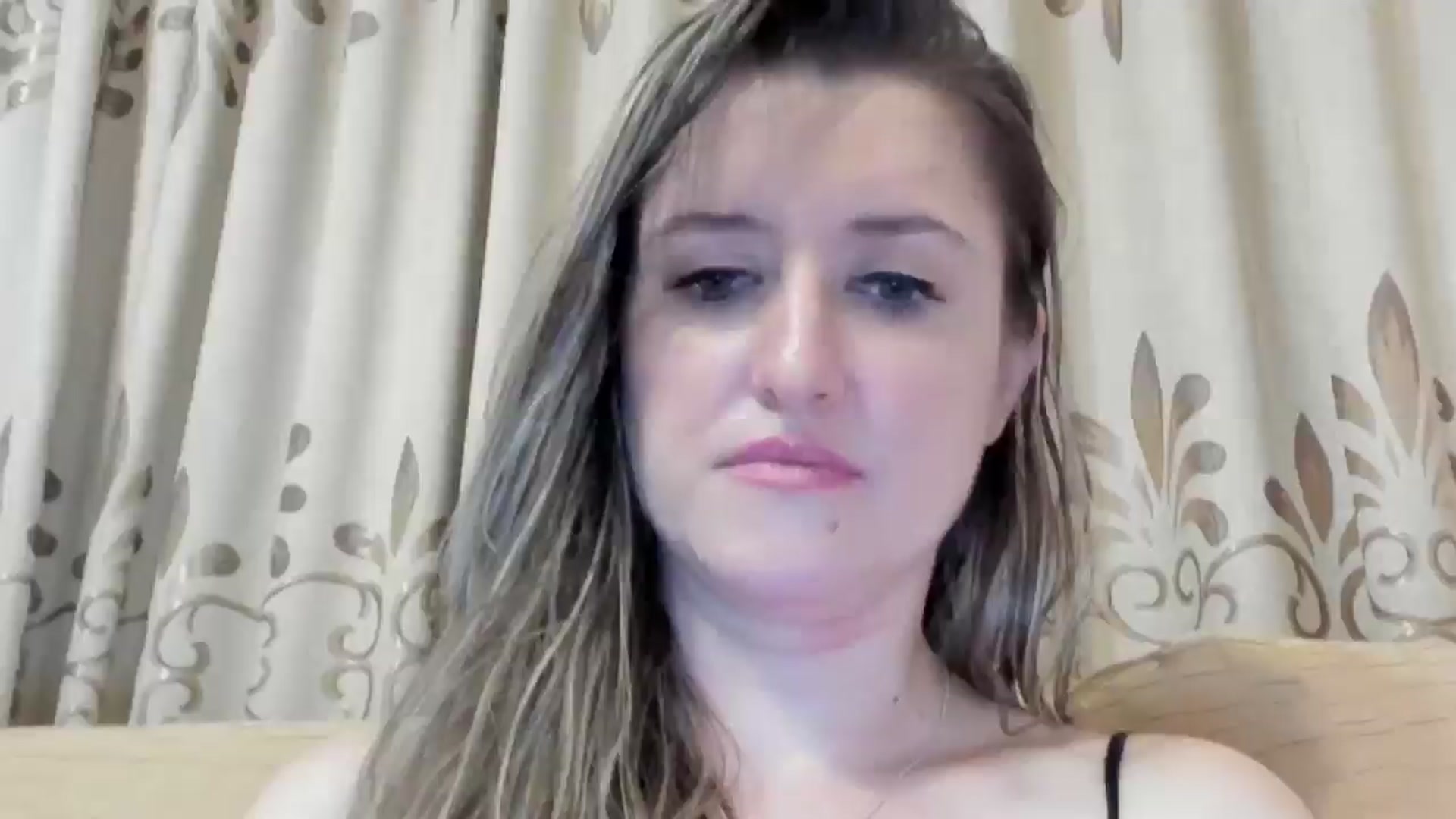 Gallery image thumbnail from BestDream's myfreecams stream on, 09/21/2024, 02:06 image 6 of 20