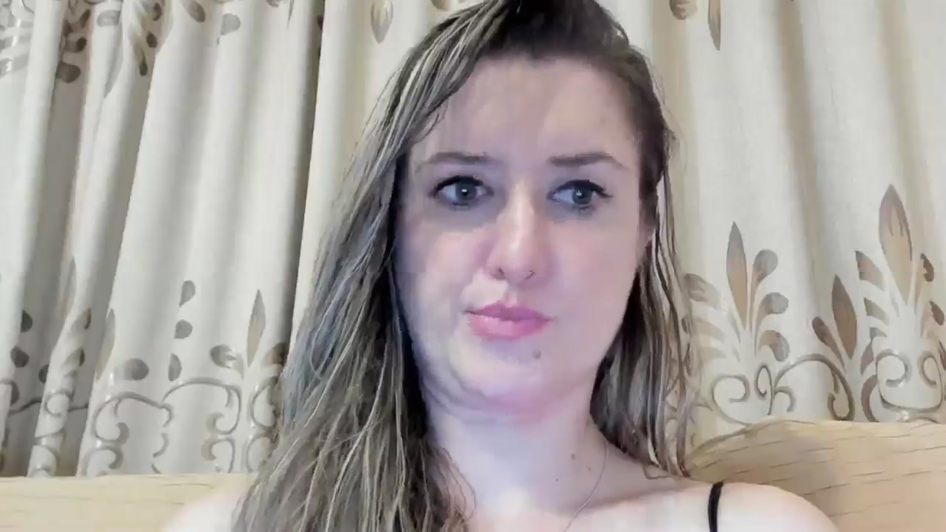 Gallery image thumbnail from BestDream's myfreecams stream on, 09/21/2024, 02:06 image 7 of 20