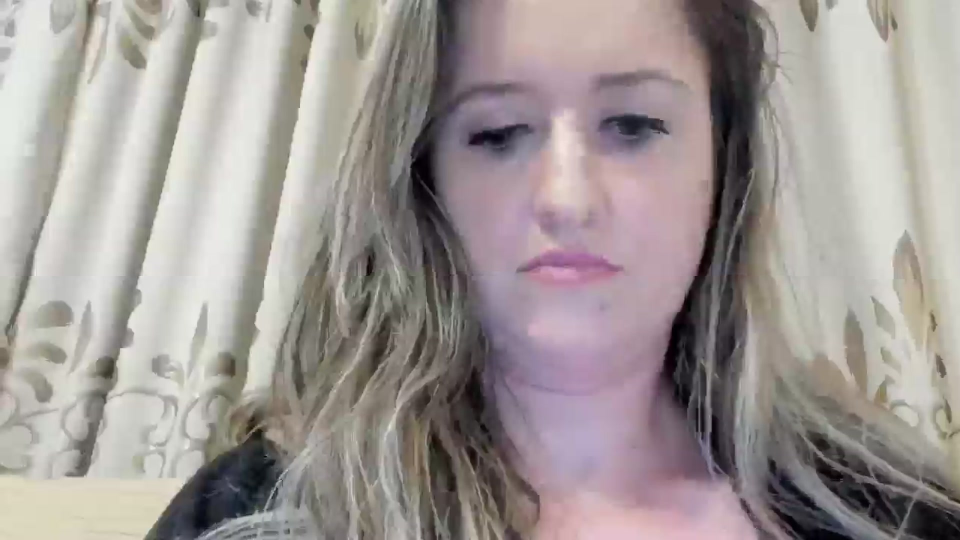 Gallery image thumbnail from BestDream's myfreecams stream on, 09/23/2024, 01:46 image 11 of 20