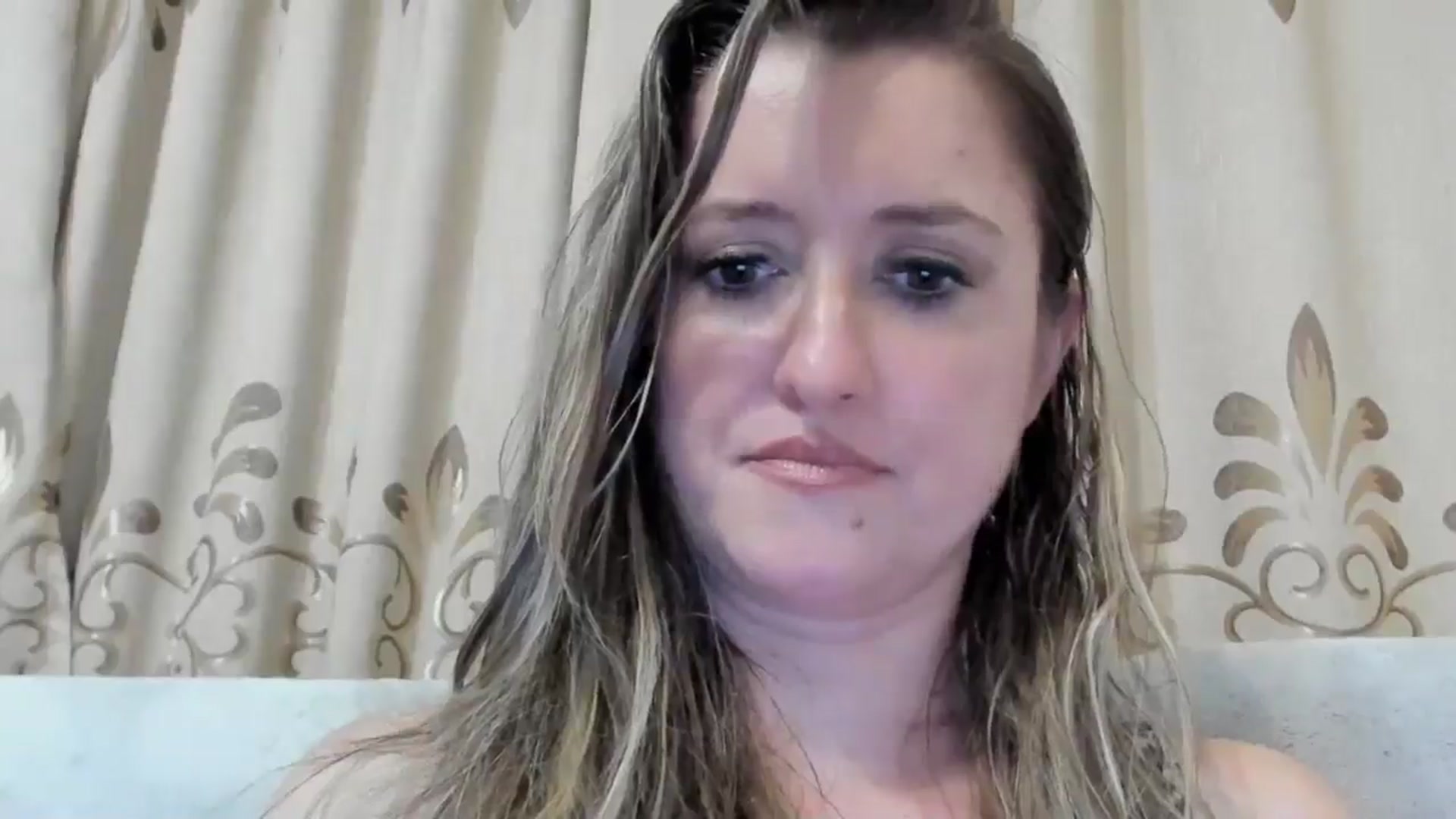 Gallery image thumbnail from BestDream's myfreecams stream on, 09/25/2024, 24:57 image 17 of 20