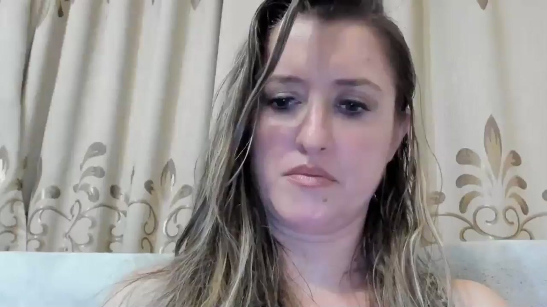 Gallery image thumbnail from BestDream's myfreecams stream on, 09/25/2024, 24:57 image 18 of 20