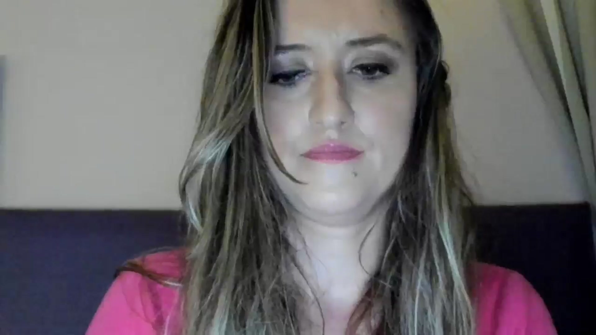 Gallery image thumbnail from BestDream's myfreecams stream on, 09/29/2024, 24:10 image 16 of 20
