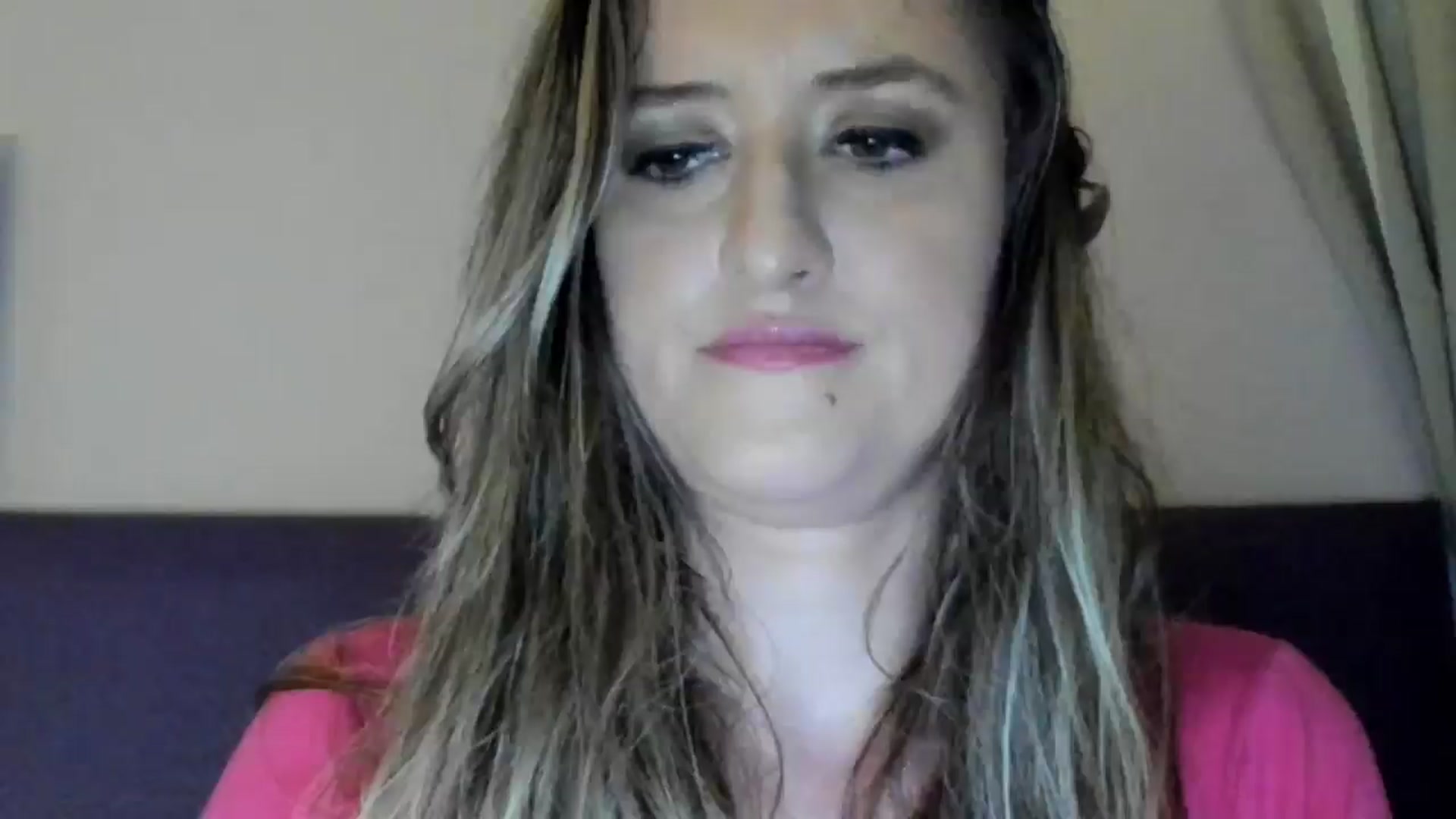Gallery image thumbnail from BestDream's myfreecams stream on, 09/29/2024, 24:10 image 18 of 20