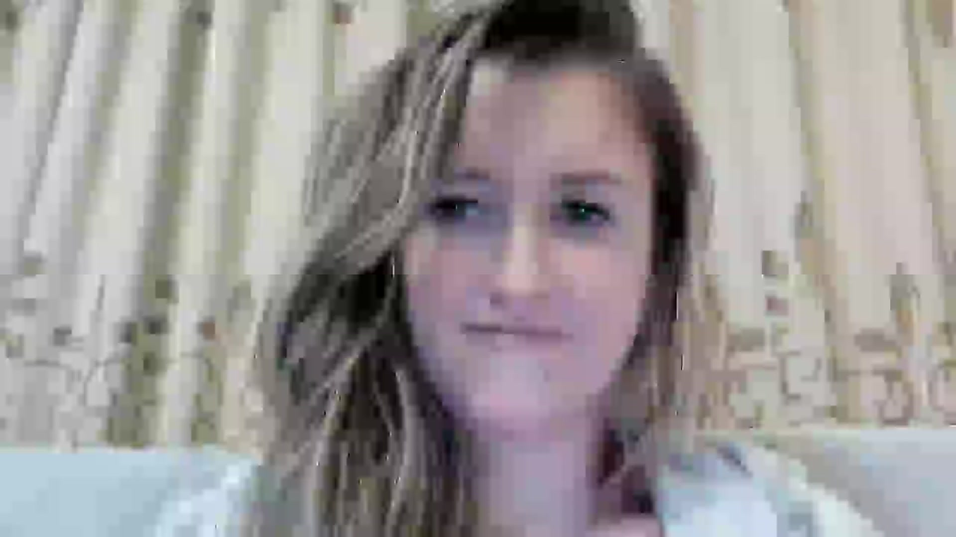 Gallery image thumbnail from BestDream's myfreecams stream on, 10/15/2024, 21:14 image 10 of 20