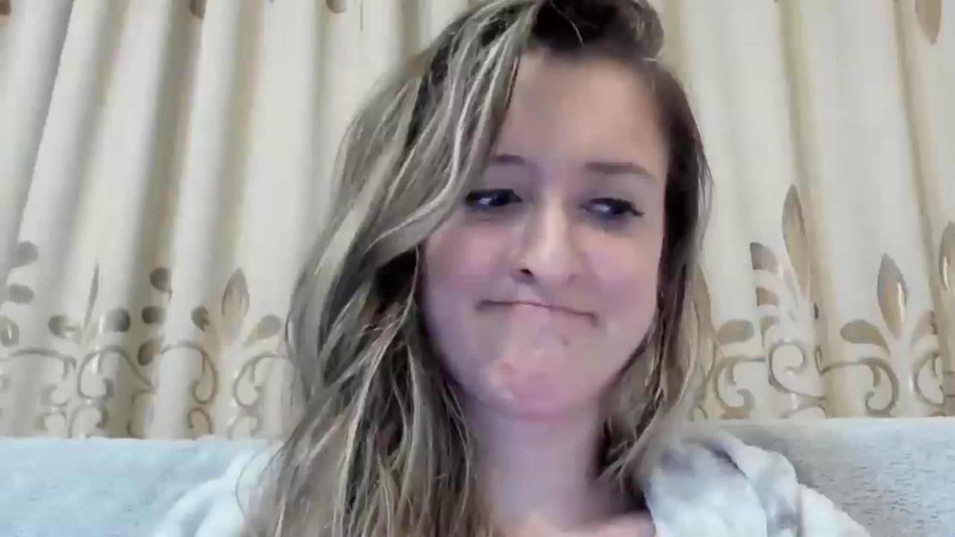 Gallery image thumbnail from BestDream's myfreecams stream on, 10/15/2024, 21:14 image 14 of 20