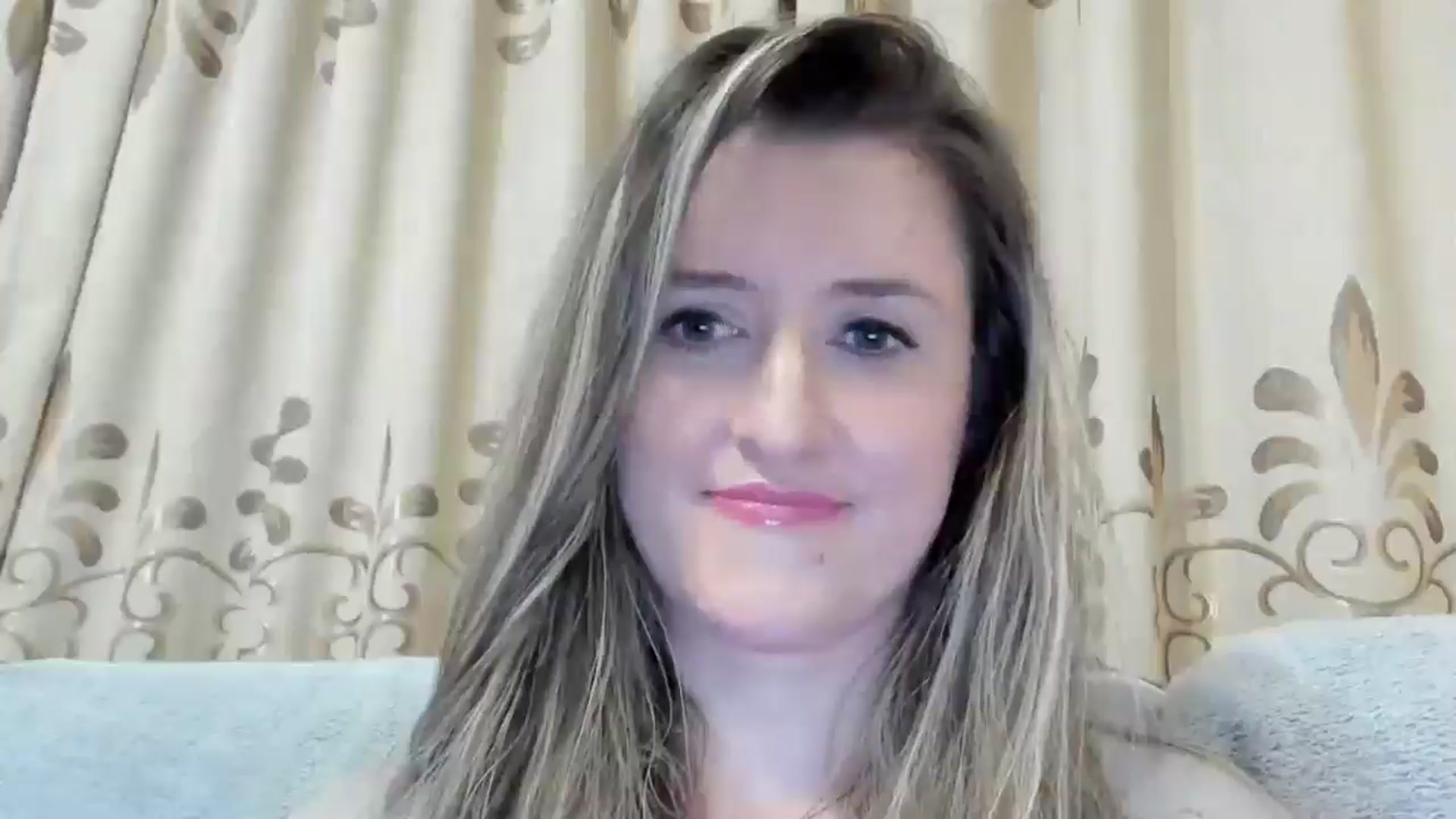 Gallery image thumbnail from BestDream's myfreecams stream on, 10/16/2024, 21:15 image 5 of 20