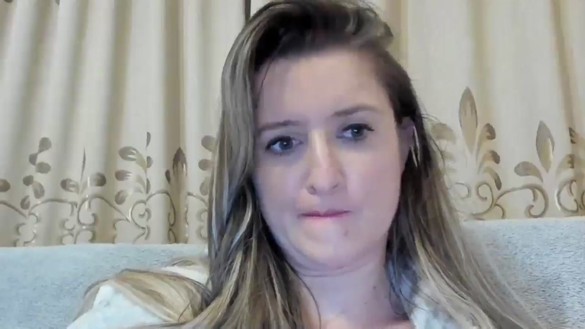 Gallery image thumbnail from BestDream's myfreecams stream on, 10/16/2024, 23:37 image 11 of 20